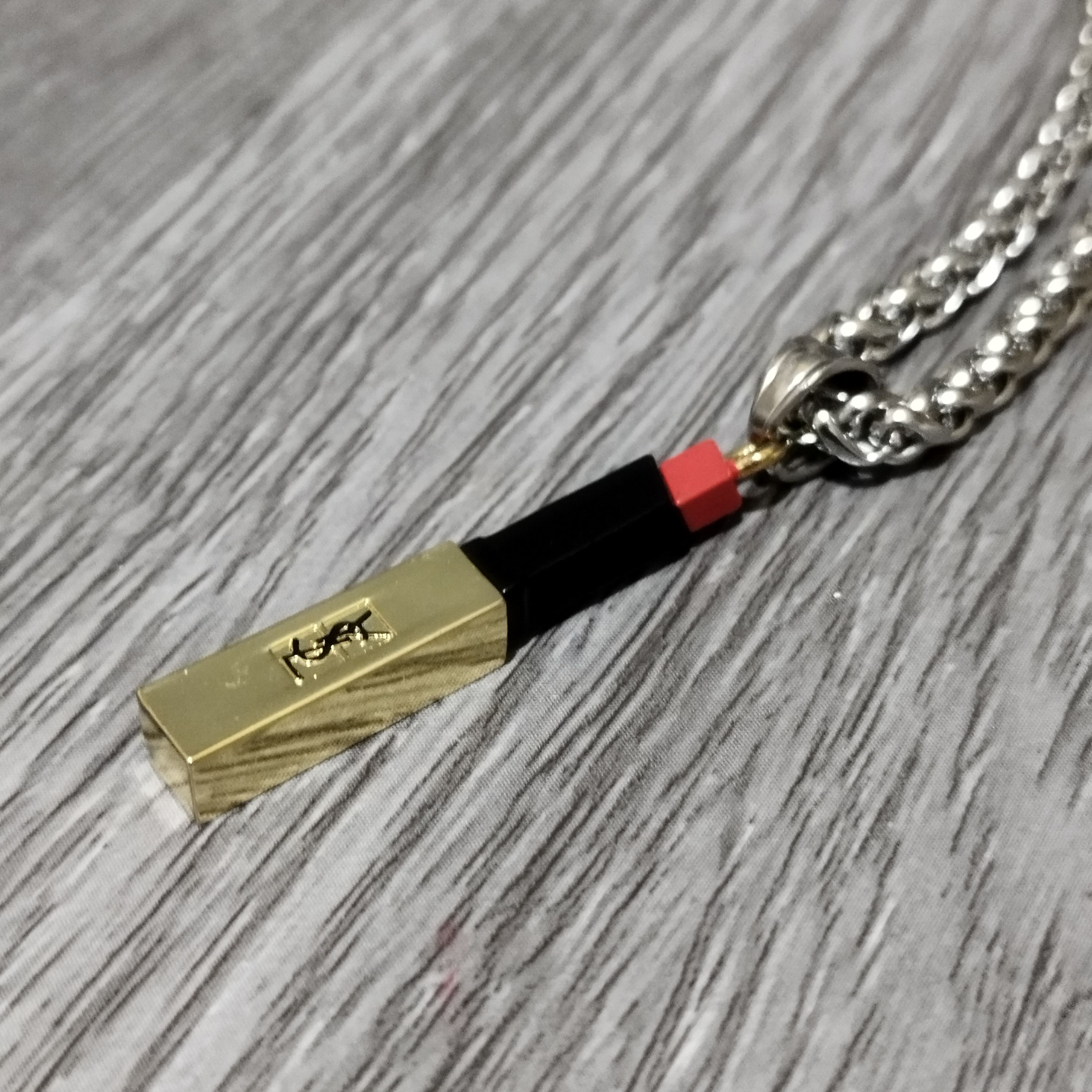Jewelry Yves Saint Laurent Pendant on chain necklace Size ONE SIZE - 5 Thumbnail