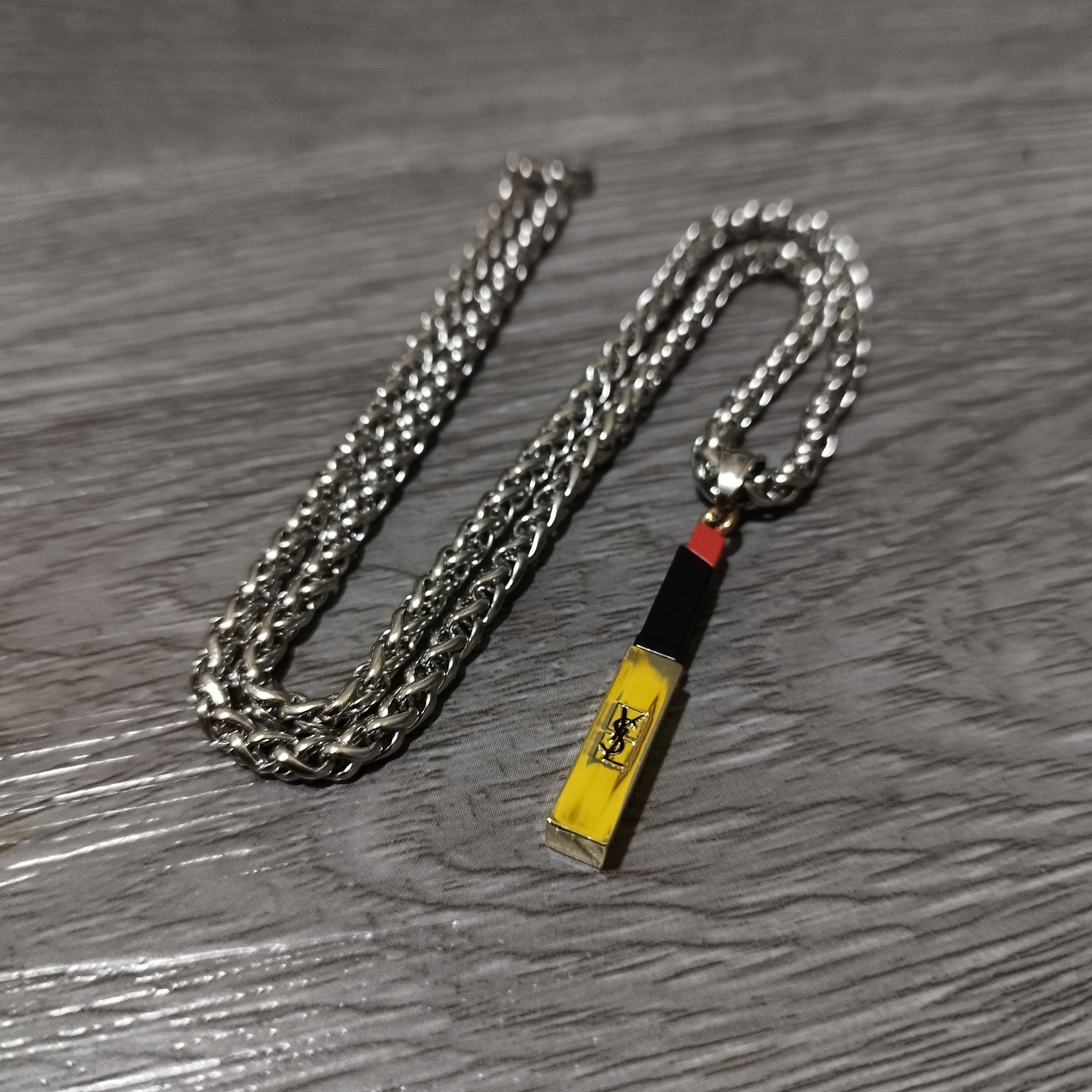 Jewelry Yves Saint Laurent Pendant on chain necklace Size ONE SIZE - 3 Thumbnail