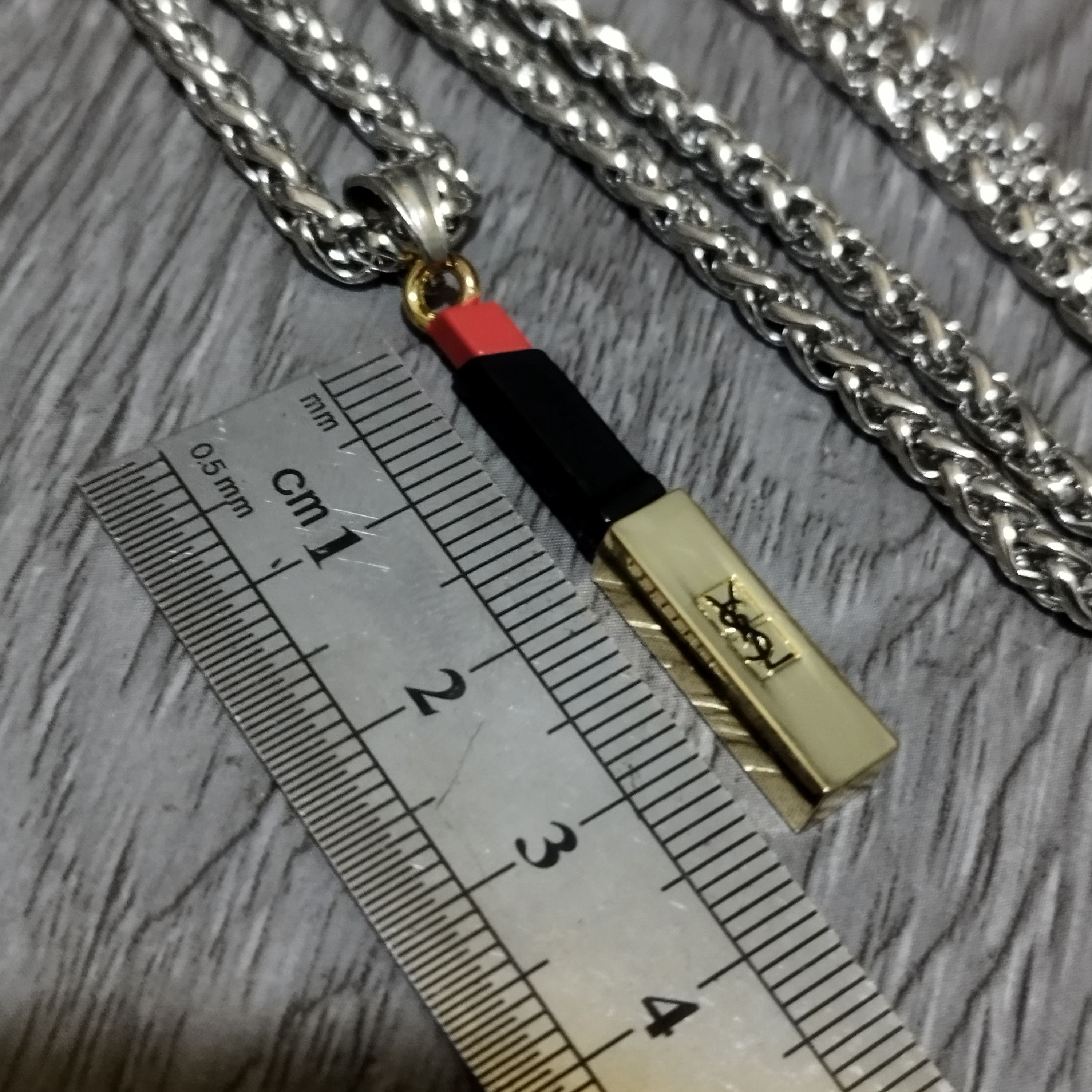 Jewelry Yves Saint Laurent Pendant on chain necklace Size ONE SIZE - 6 Thumbnail