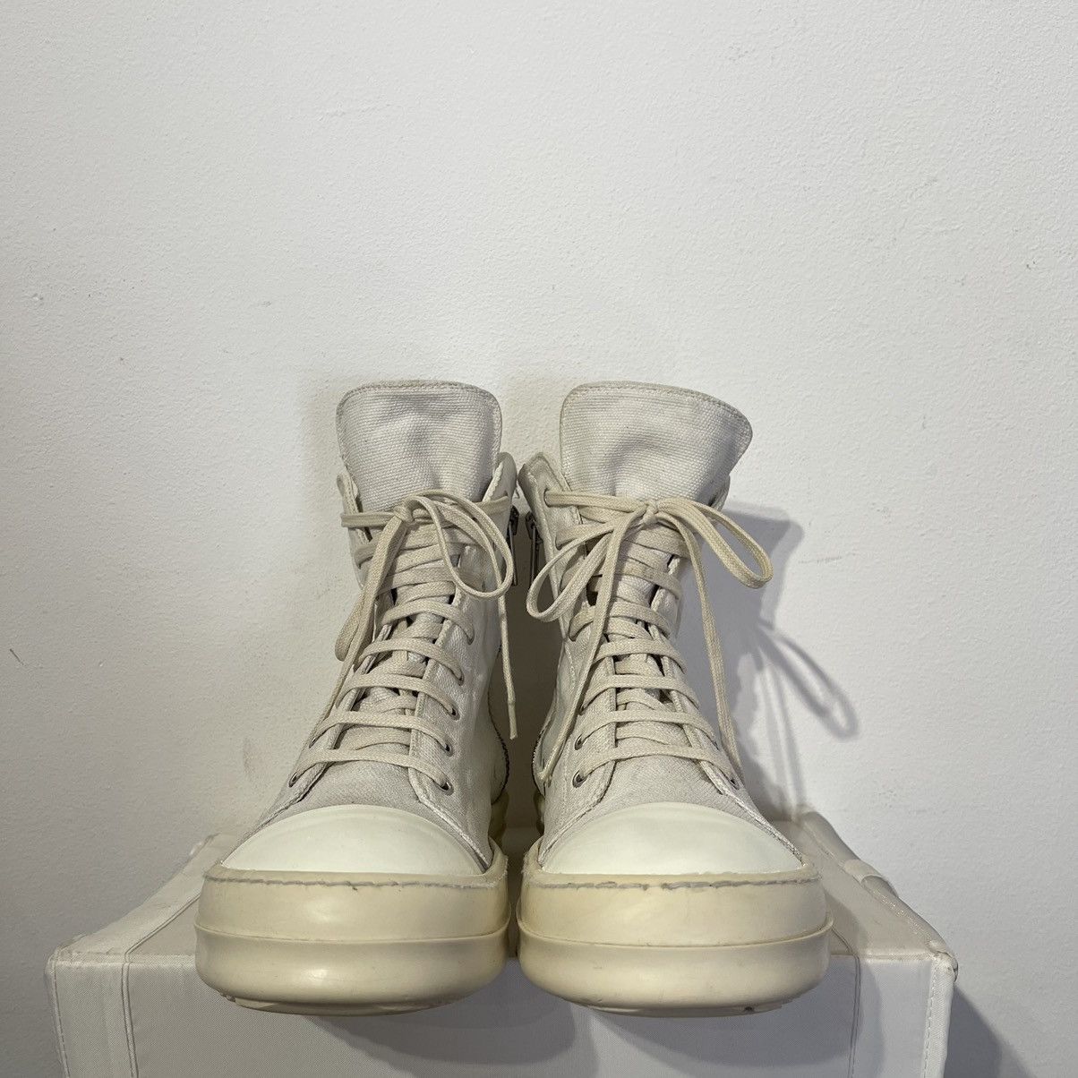 Rick Owens × Rick Owens Drkshdw Rick Owens Drkshdw 2019 Chalk Canvas Ramones High Size US 10 / EU 43 - 2 Thumbnail
