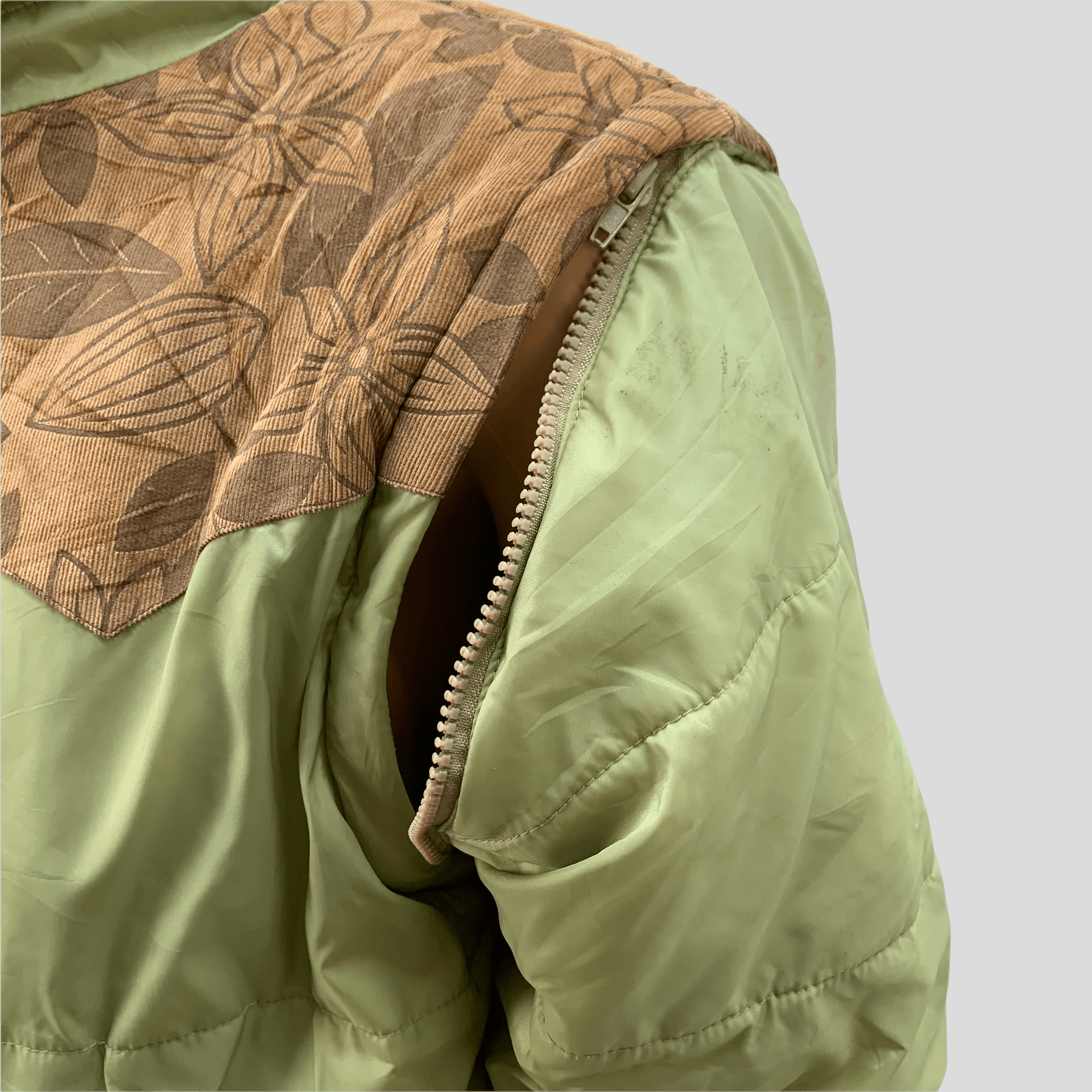 Japanese Brand AIPA Surfboards Detachable Sleeve Jacket / Vest #3669-128 Size US L / EU 52-54 / 3 - 11 Thumbnail
