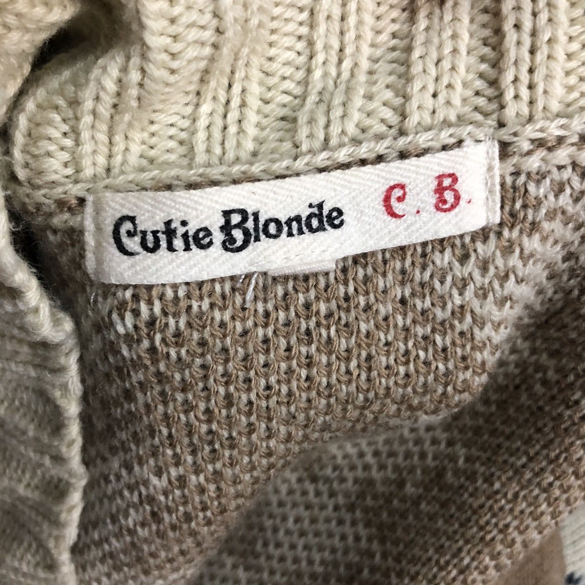 Japanese Brand Vintage Cutie Blonde Button Up Full Print Knitwear Cardigan Size US M / EU 48-50 / 2 - 9 Thumbnail