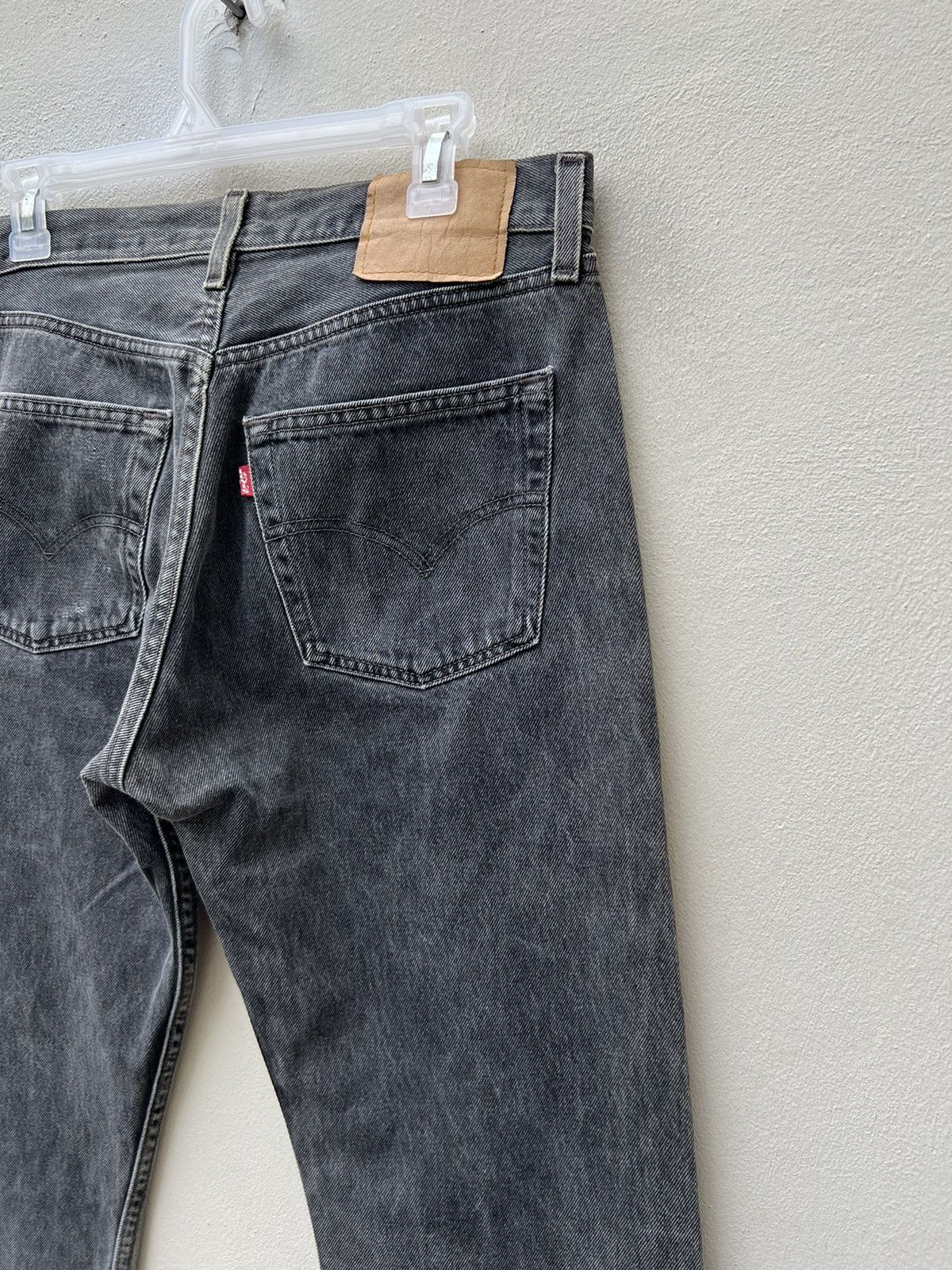 Levi's × Vintage Vintage 1999 Levi’s 501 Usa Faded Black Denim Jeans Size US 31 - 16 Thumbnail