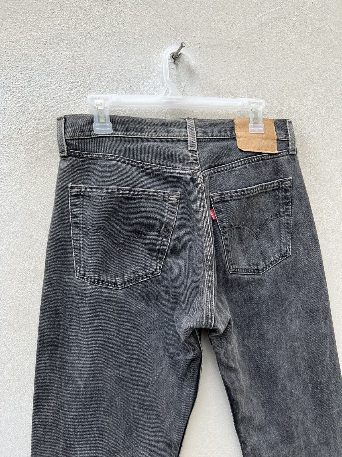 Levi's × Vintage Vintage 1999 Levi’s 501 Usa Faded Black Denim Jeans Size US 31 - 14 Thumbnail