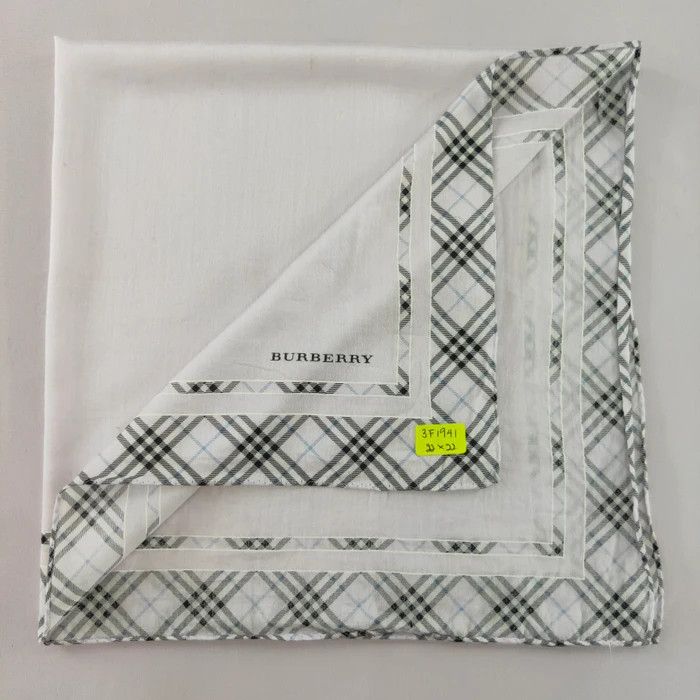 Burberry Handkerchief/ Neckerchief/ Bandana - 1941 Size ONE SIZE - 2 Thumbnail