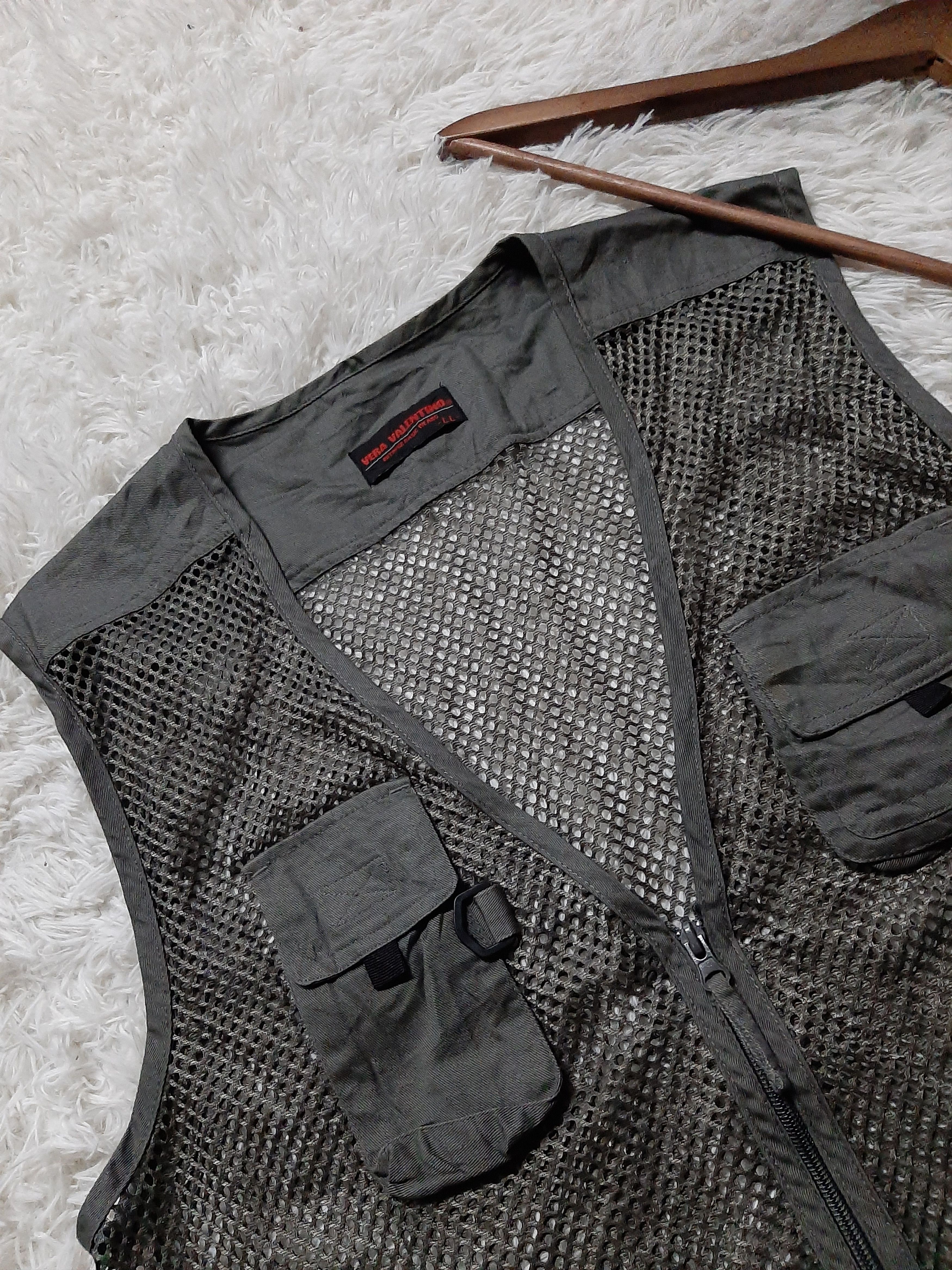 Designer × Valentino × Vintage VTG VERA VALENTINO OUTDOOR BASIC WEAR NET VEST MULTI POCEKT Size US M / EU 48-50 / 2 - 7 Thumbnail