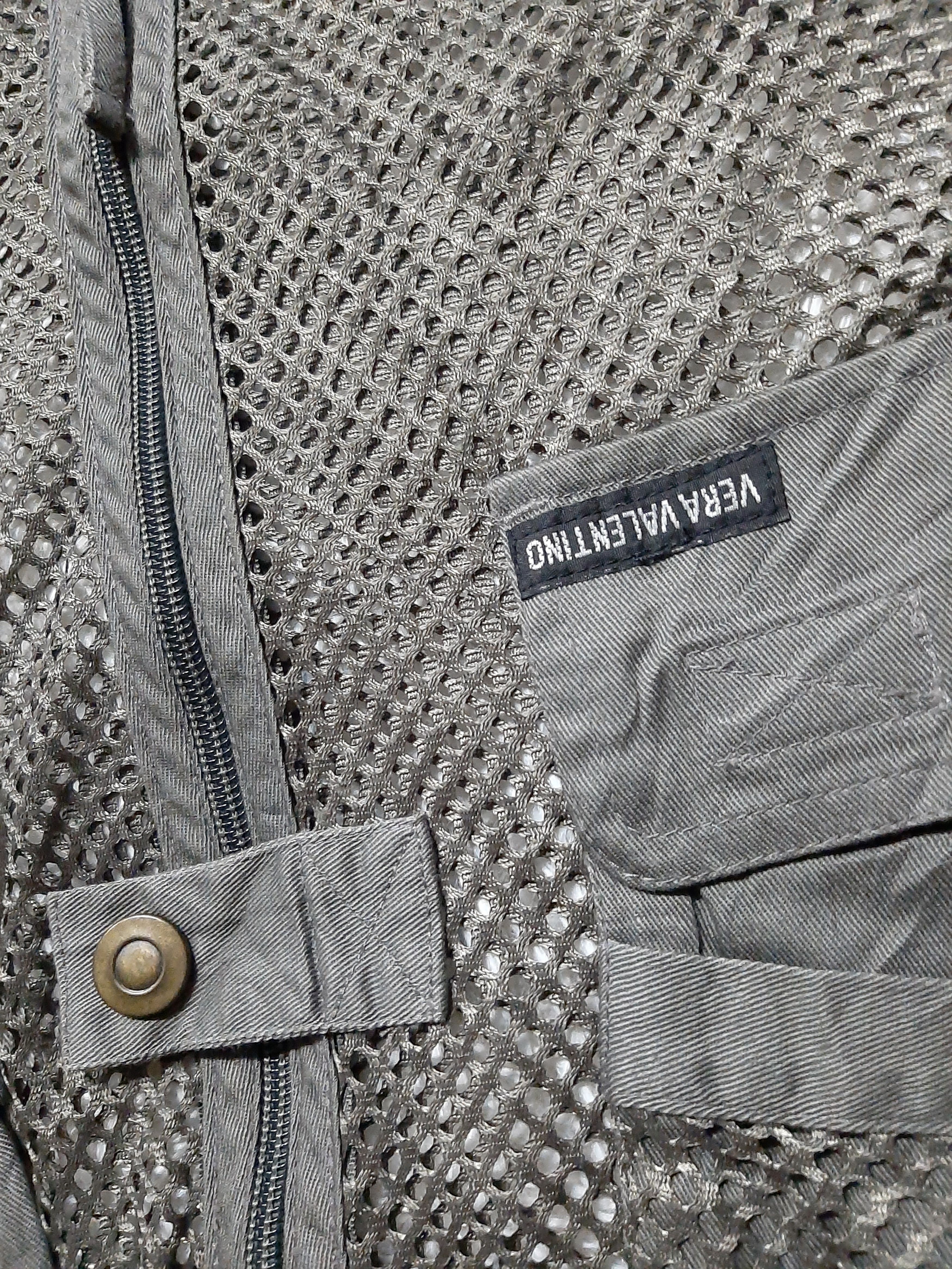 Designer × Valentino × Vintage VTG VERA VALENTINO OUTDOOR BASIC WEAR NET VEST MULTI POCEKT Size US M / EU 48-50 / 2 - 6 Thumbnail