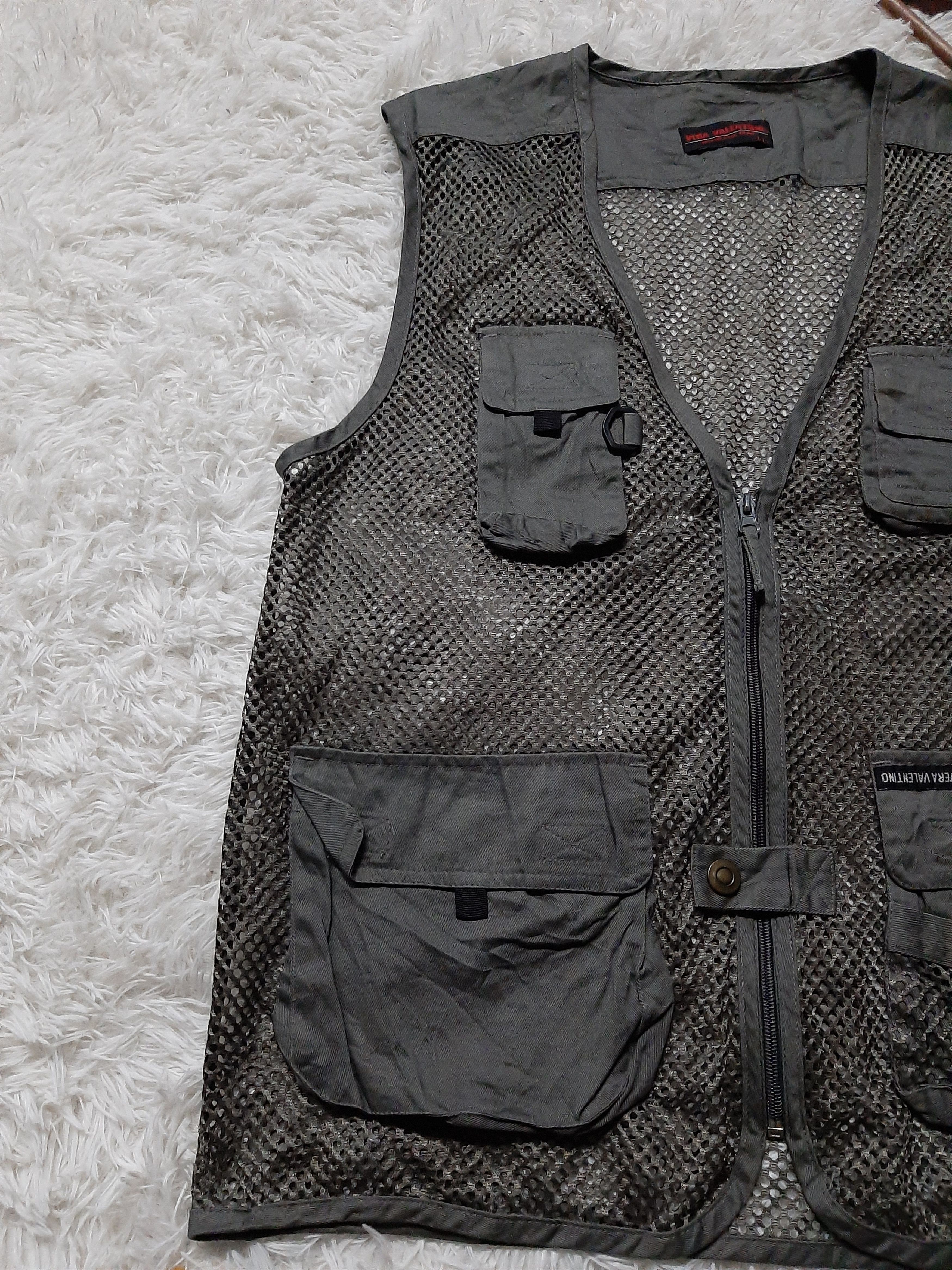 Designer × Valentino × Vintage VTG VERA VALENTINO OUTDOOR BASIC WEAR NET VEST MULTI POCEKT Size US M / EU 48-50 / 2 - 4 Thumbnail