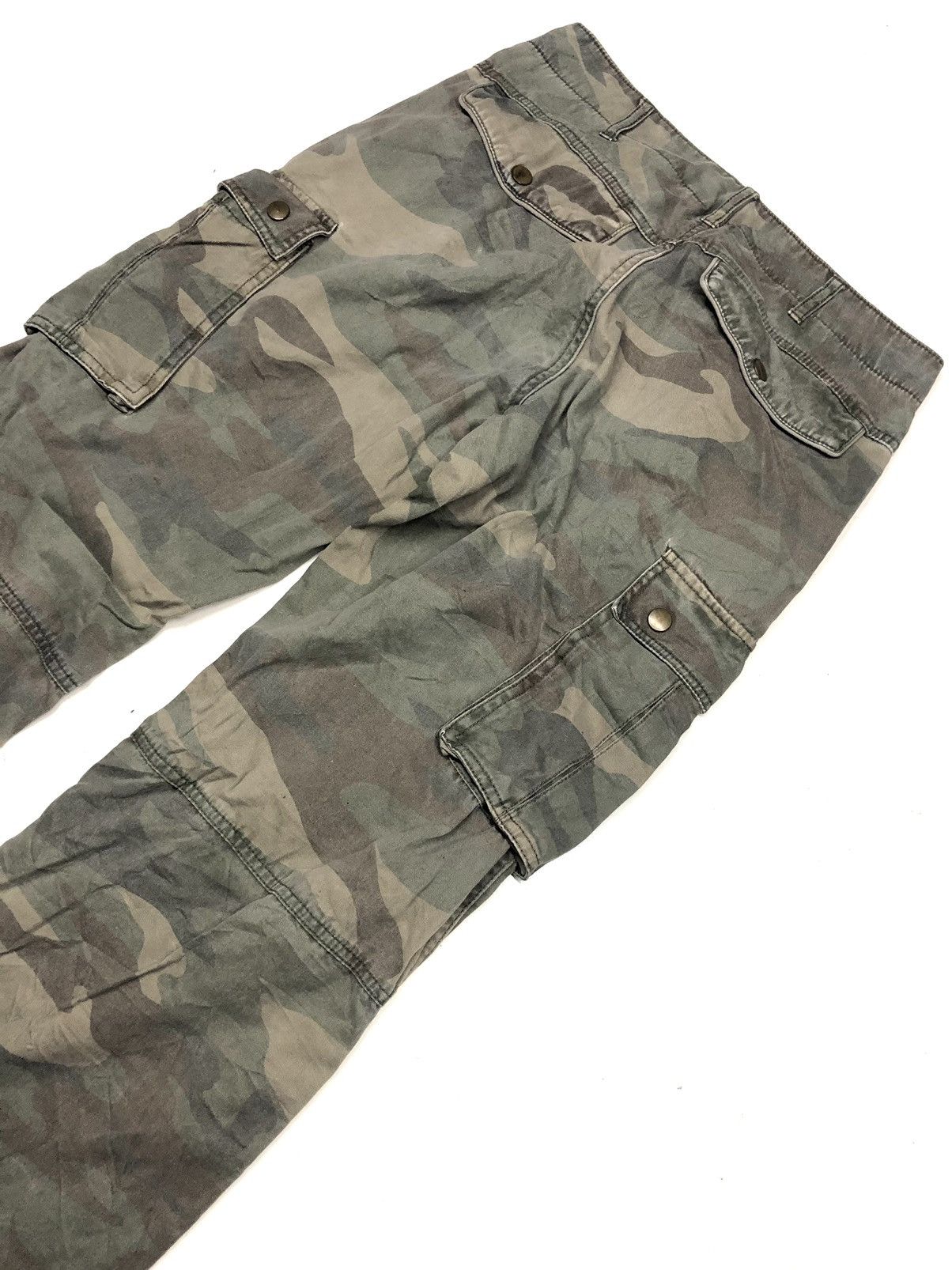 Airwalk × Japanese Brand AIRWALK CAMO TACTICAL CARGO MULTI POCKET PANTS Size US 30 / EU 46 - 10 Thumbnail