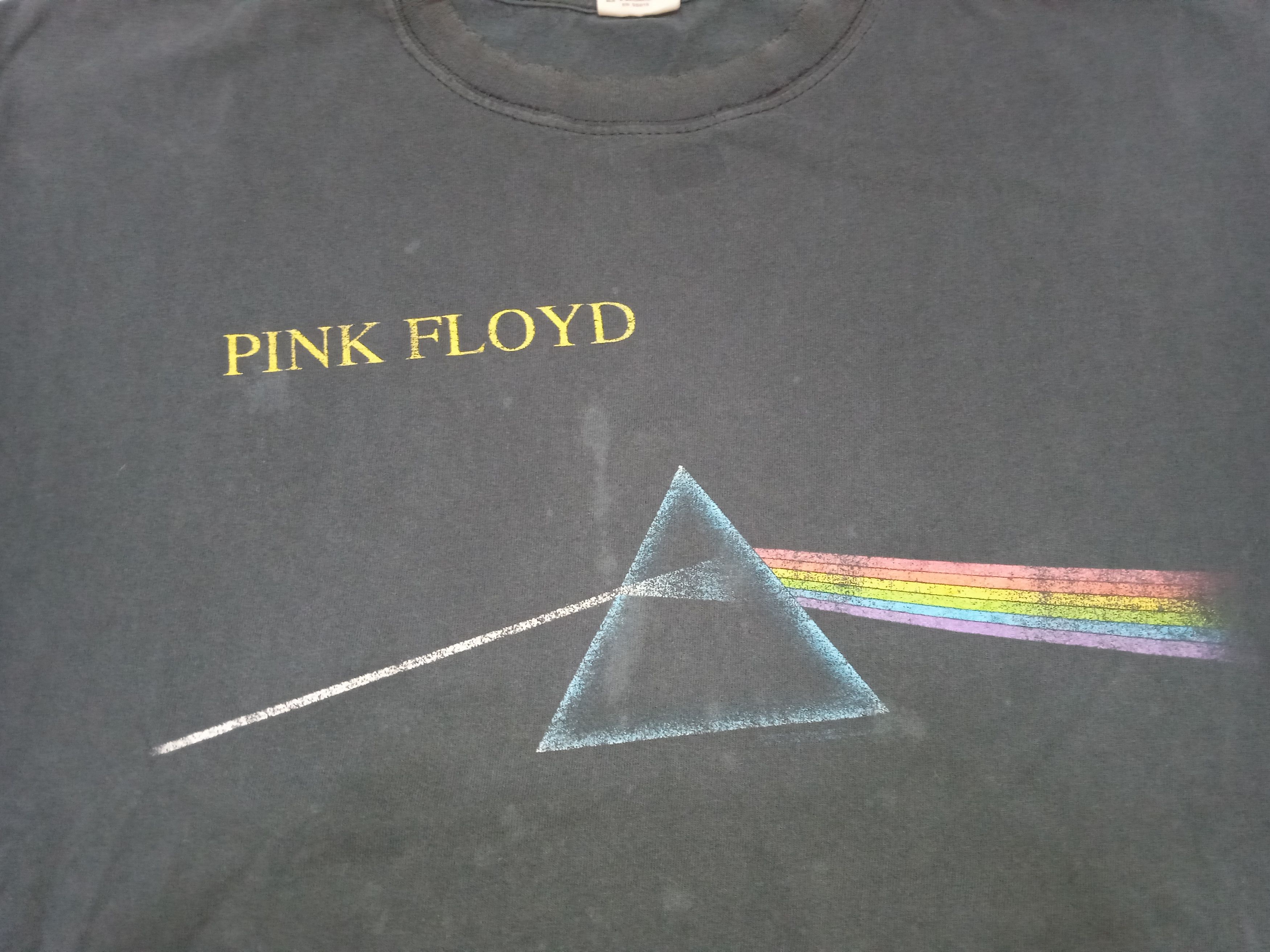 Pink Floyd Vintage 2000s Pink Floyd 2004 T Shirt Thrashed Size US XL / EU 56 / 4 - 4 Thumbnail