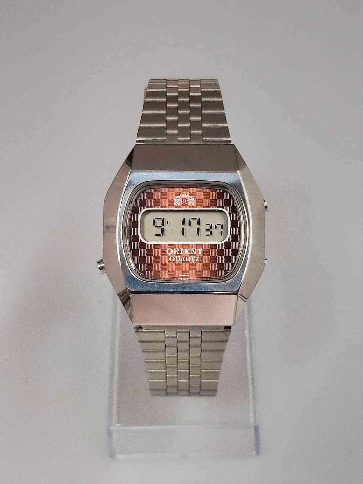 Japanese Brand Rare Vintage Orient Y651604-40 Japan Digital Men’s Watch Size ONE SIZE - 1 Thumbnail