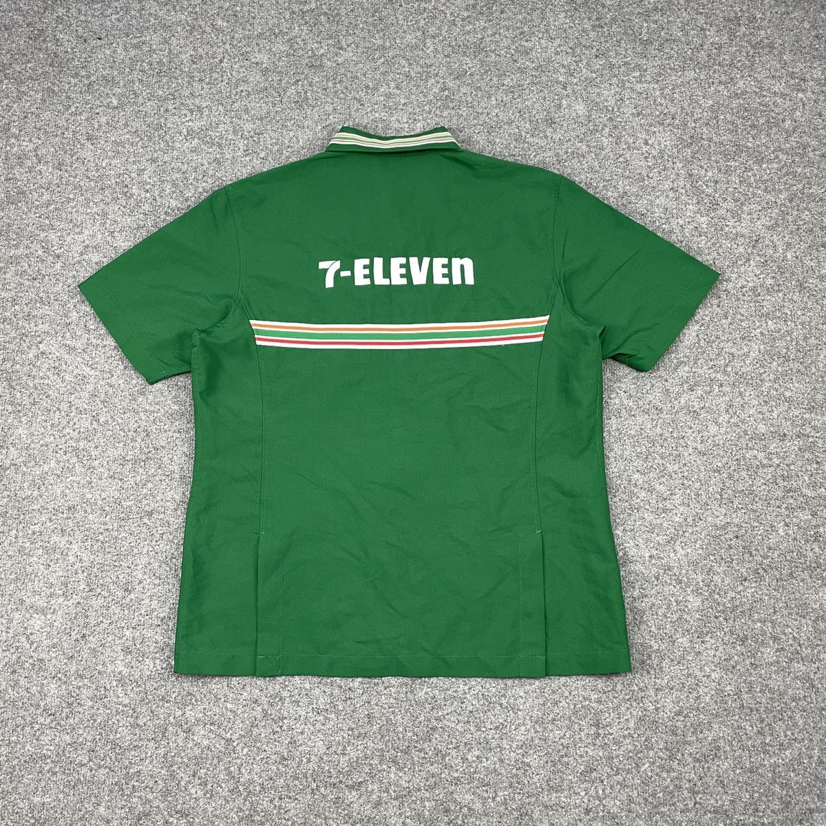 Vintage Vintage 7 Eleven Embroided Logo Zipper Shirt Size US L / EU 52-54 / 3 - 1 Thumbnail