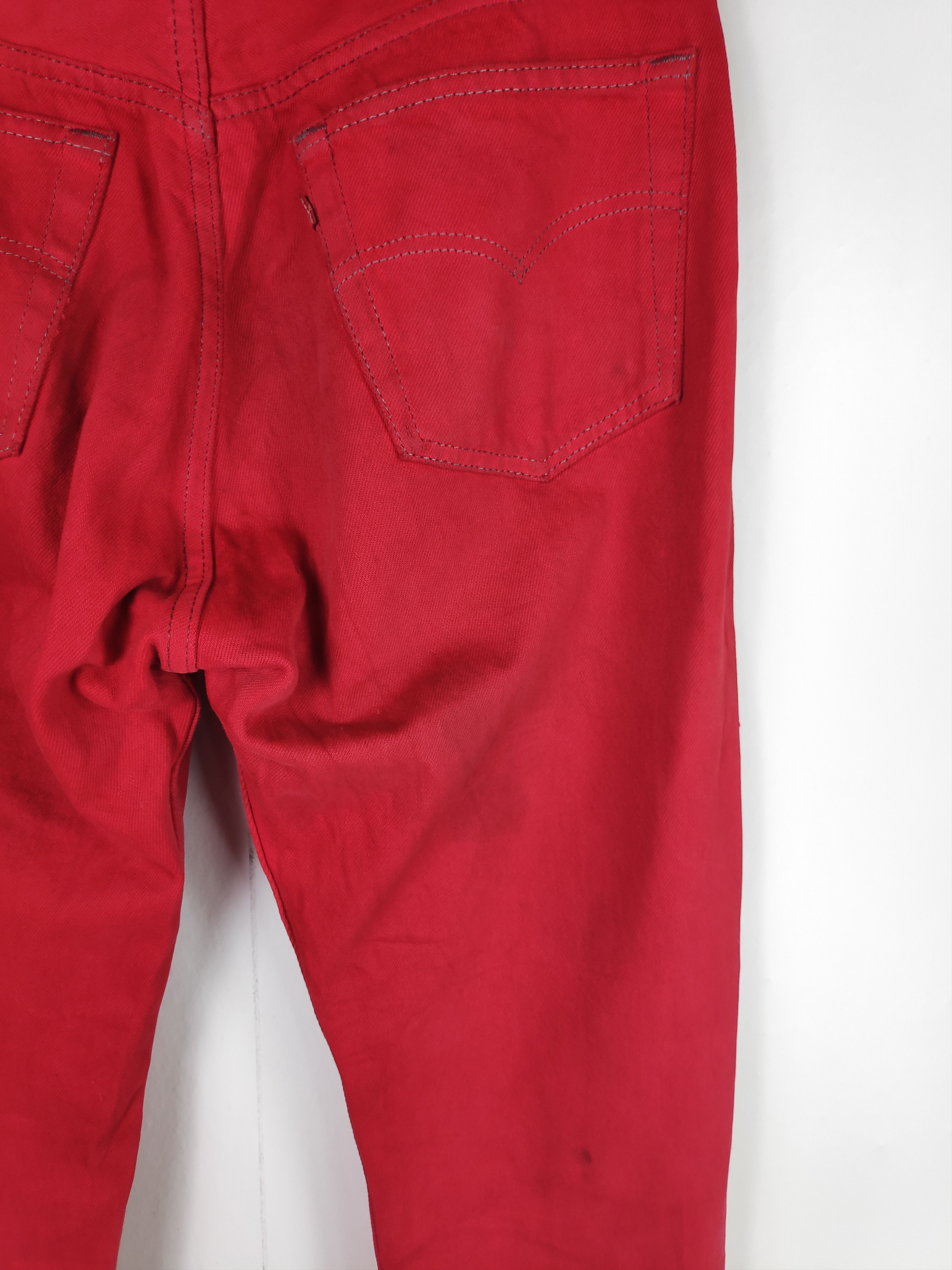 Levi's Vintage Levis 501 Red Jeans Denim levis 501 USA Hypebeast Size US 32 / EU 48 - 13 Thumbnail
