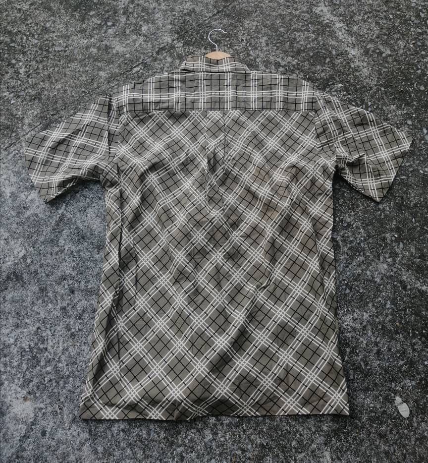 Burberry × Japanese Brand Burberry Made In Japan Buttons Down Shirt Size US L / EU 52-54 / 3 - 2 Thumbnail