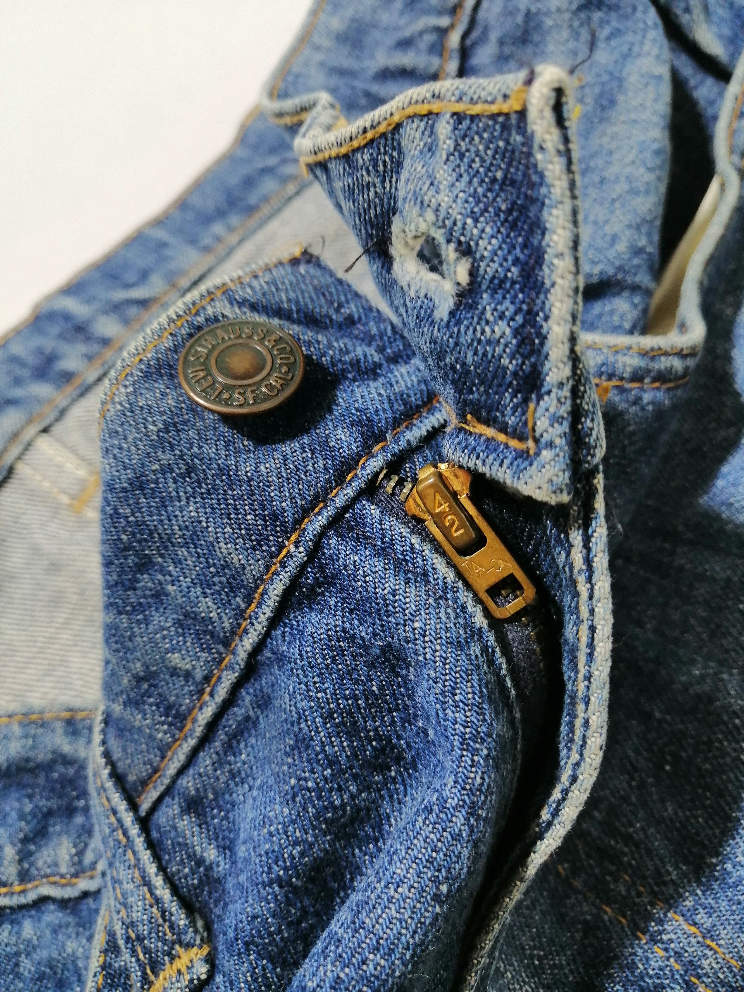 Levi's Vintage Clothing Vintage Levi's 80s BIG E Denim Boot cut Jeans Size US 29 - 4 Thumbnail