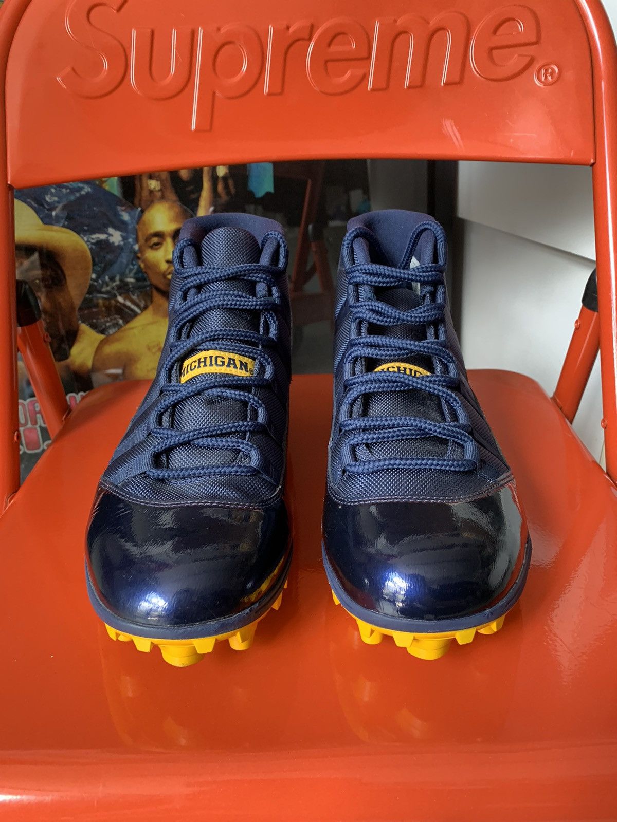 Air Jordan 11 Michigan PE cleats