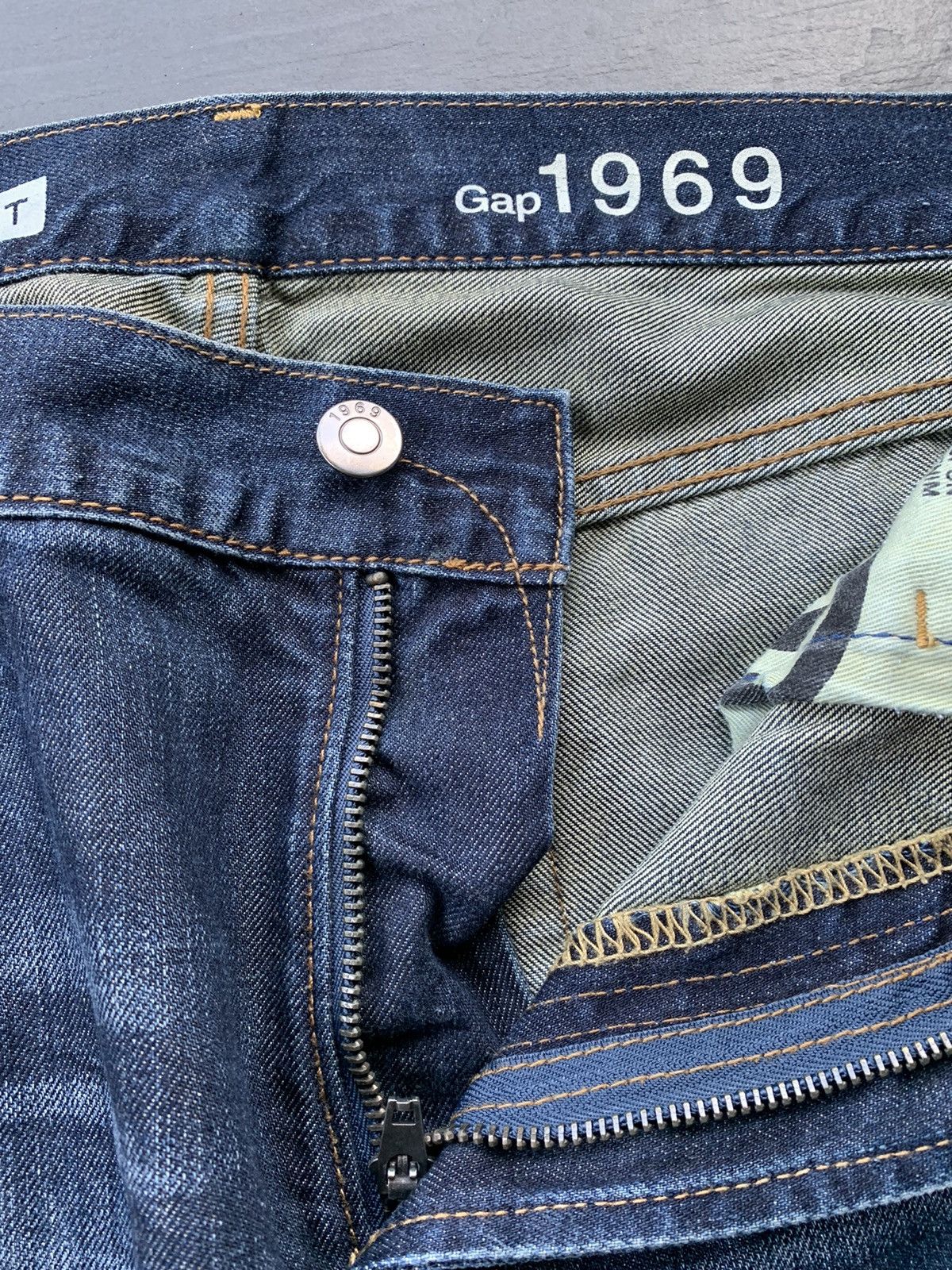 Designer Gap Faded Wash Denim Size US 34 / EU 50 - 4 Thumbnail