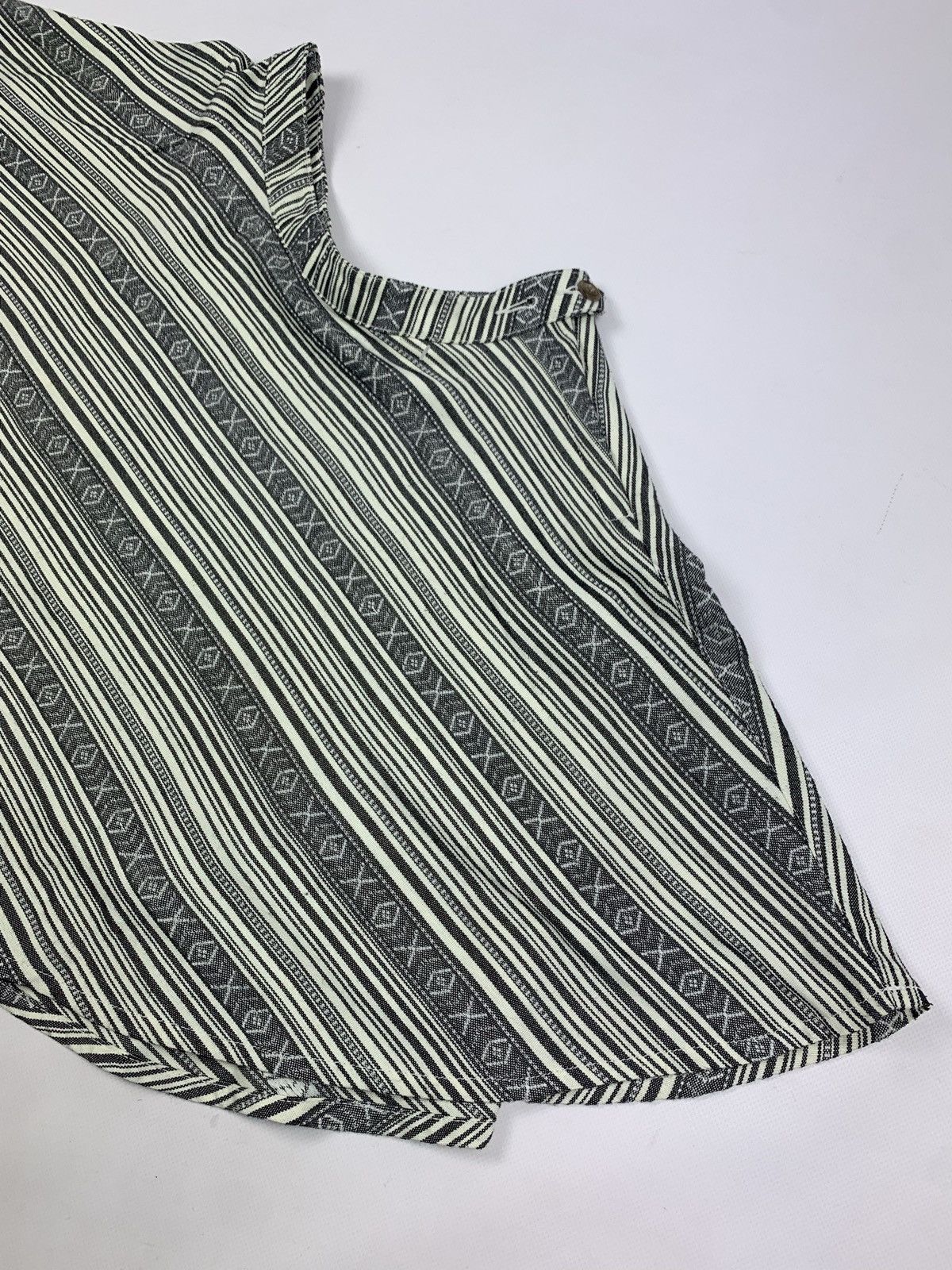 Japanese Brand Beams Heart Japan women’s geometric pattern mini skirt Size 25" / US 0 / IT 36 - 2 Thumbnail