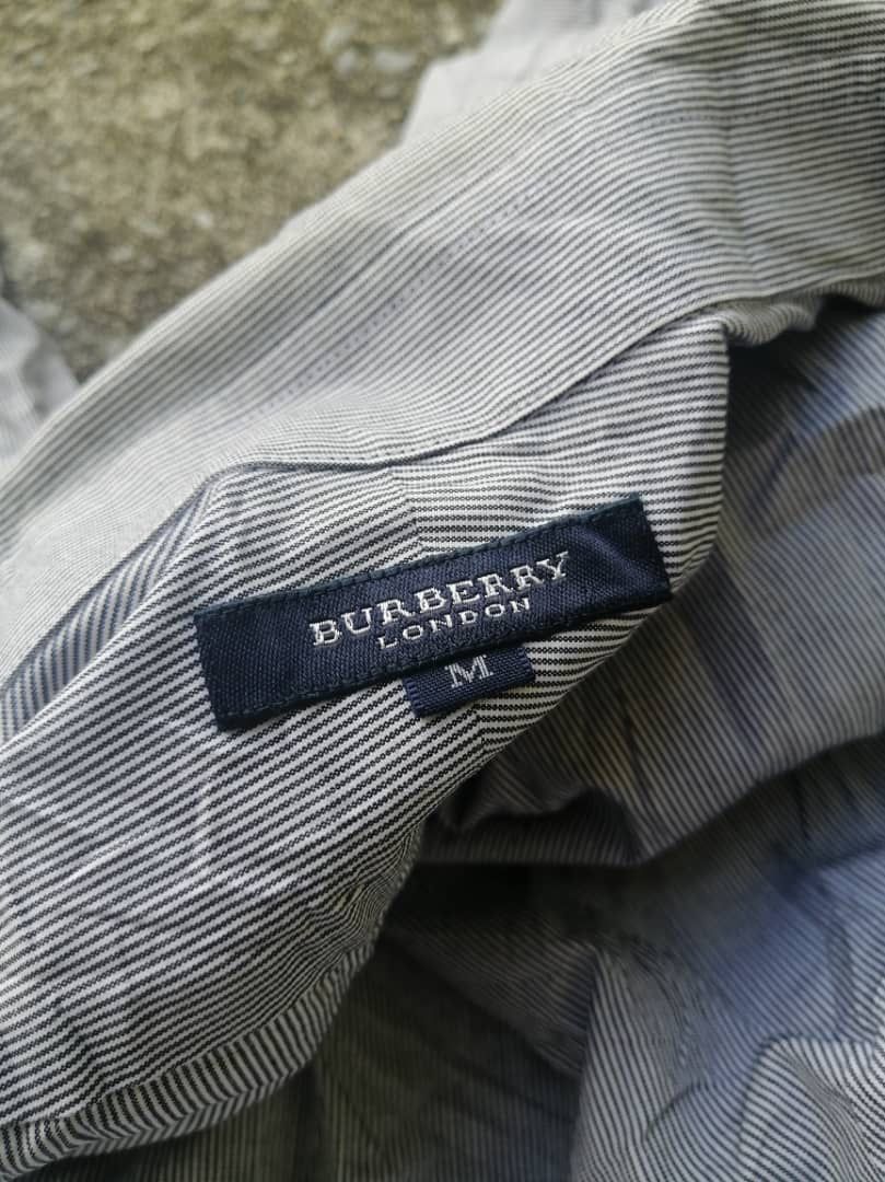 Burberry Burberry Made In Japan Buttons Shirt Size US M / EU 48-50 / 2 - 7 Thumbnail
