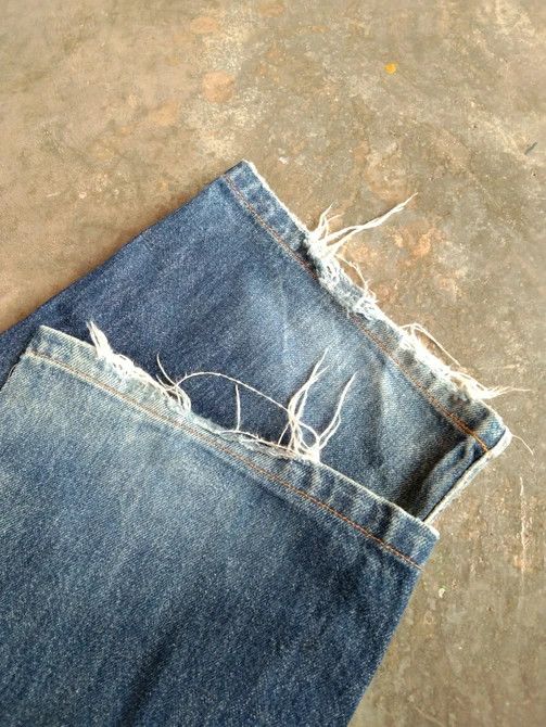 Levi's 90s Vintage Levi's 501 Made In USA Distressed Jeans 36x26 Size US 36 / EU 52 - 3 Thumbnail