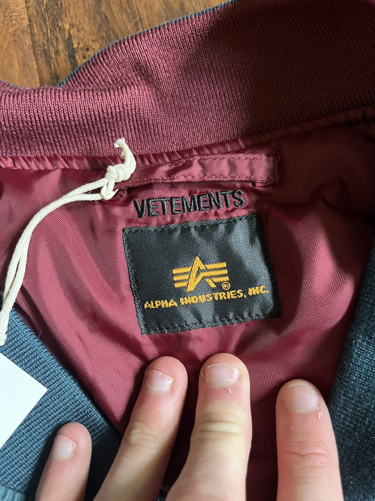 Alpha Industries × Vetements Vetements x Alpha Industries Reversible Bomber Jacket Size US M / EU 48-50 / 2 - 5 Thumbnail