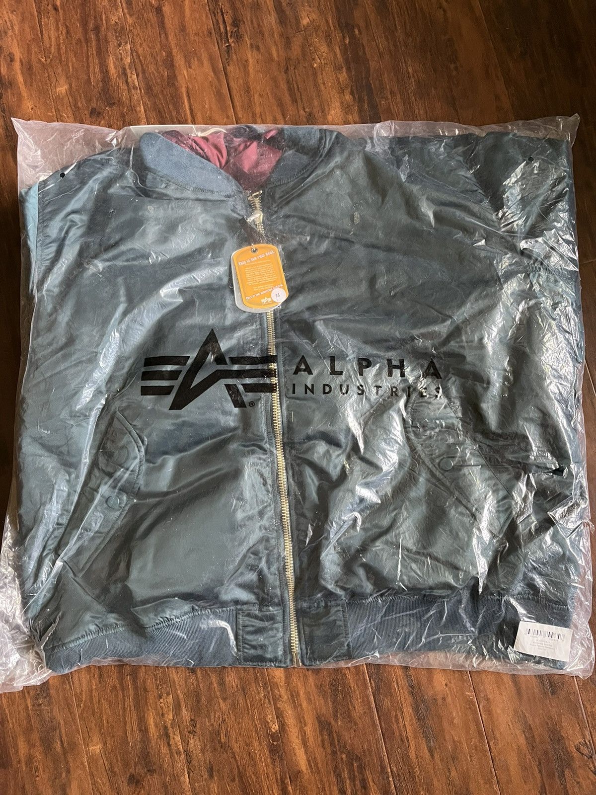 Alpha Industries × Vetements Vetements x Alpha Industries Reversible Bomber Jacket Size US M / EU 48-50 / 2 - 13 Thumbnail