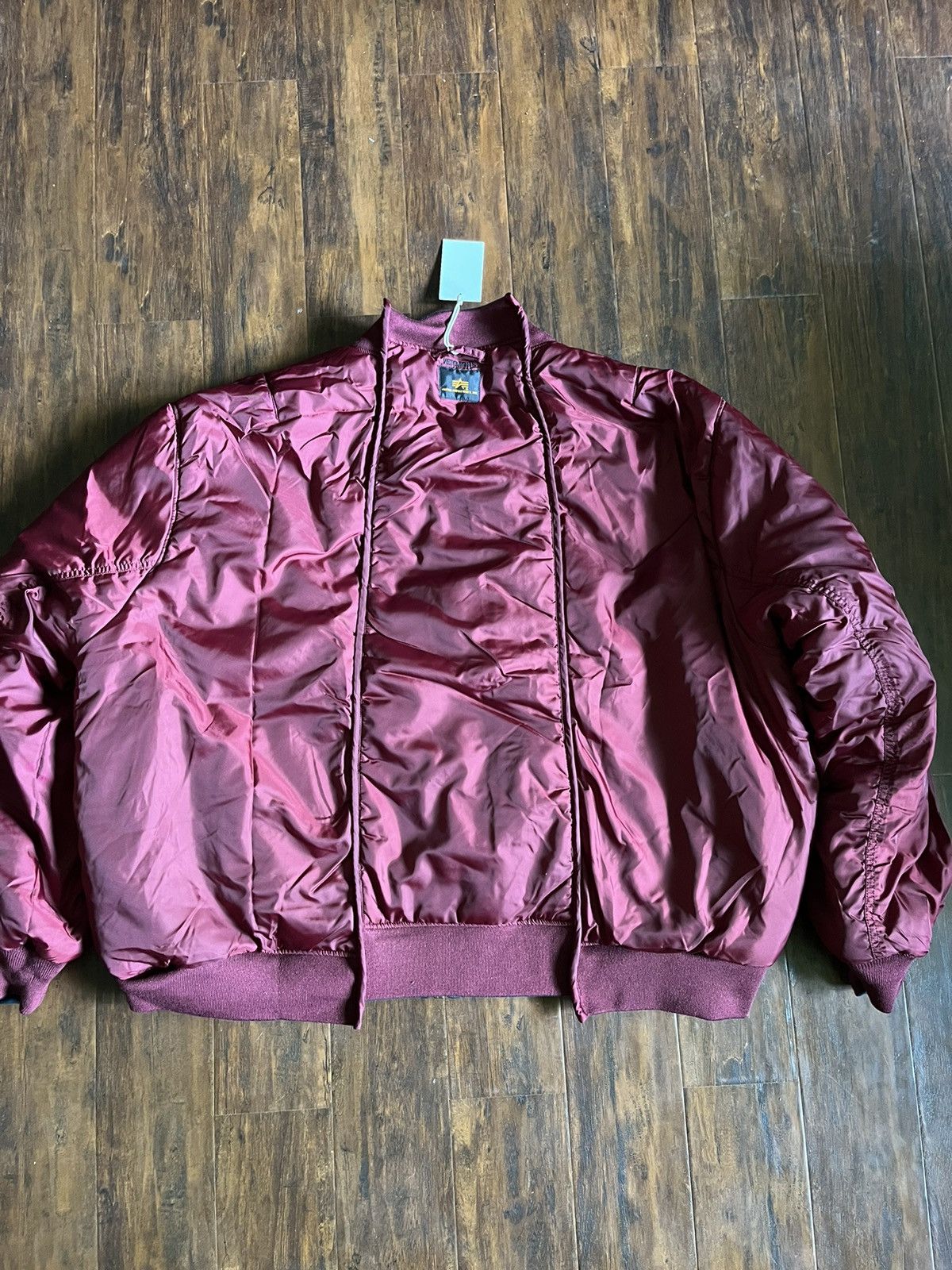 Alpha Industries × Vetements Vetements x Alpha Industries Reversible Bomber Jacket Size US M / EU 48-50 / 2 - 4 Thumbnail