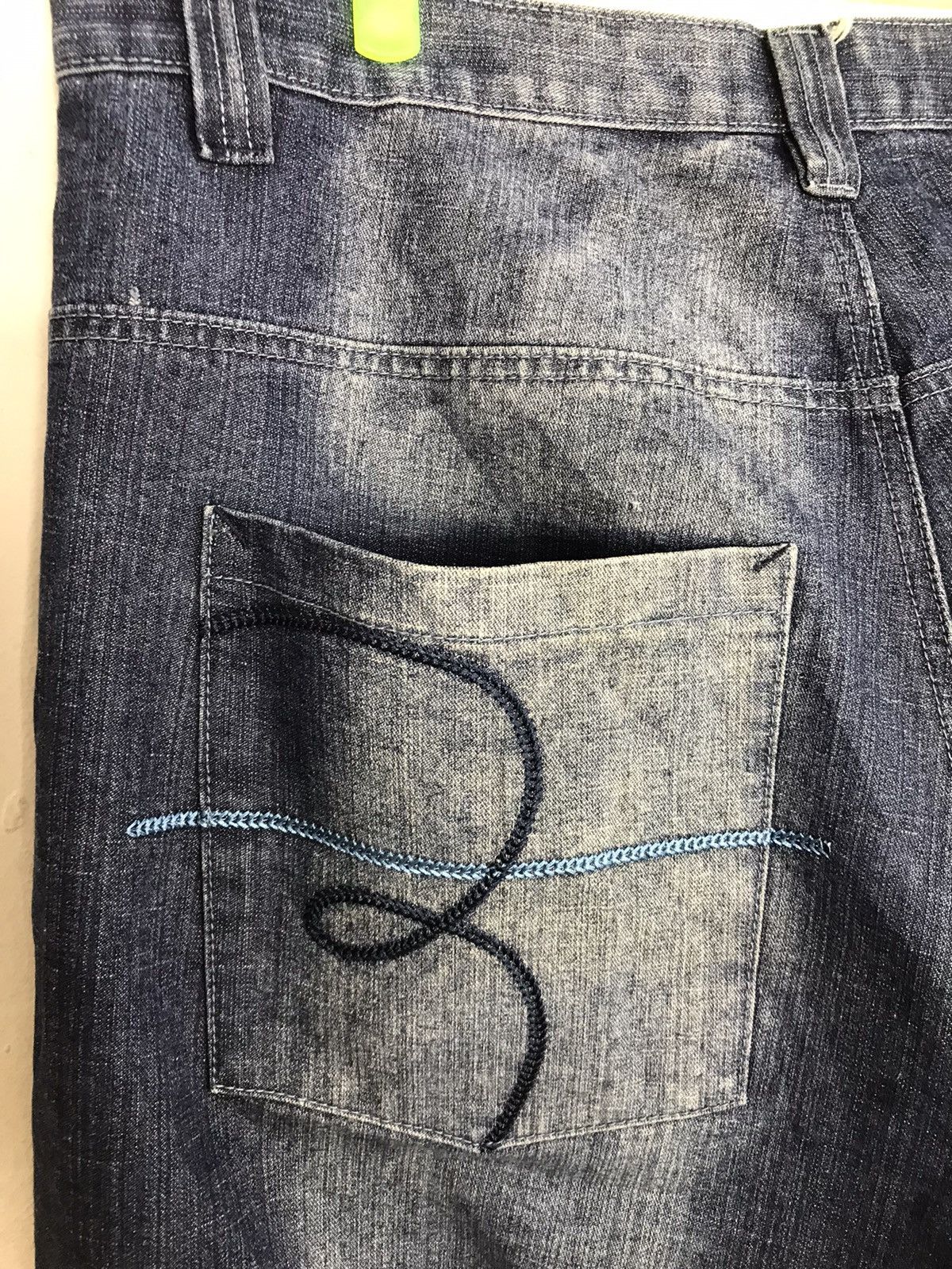 Japanese Brand Lot 29 Printing Bugs Bunny Jeans Style Size US 38 / EU 54 - 12 Thumbnail