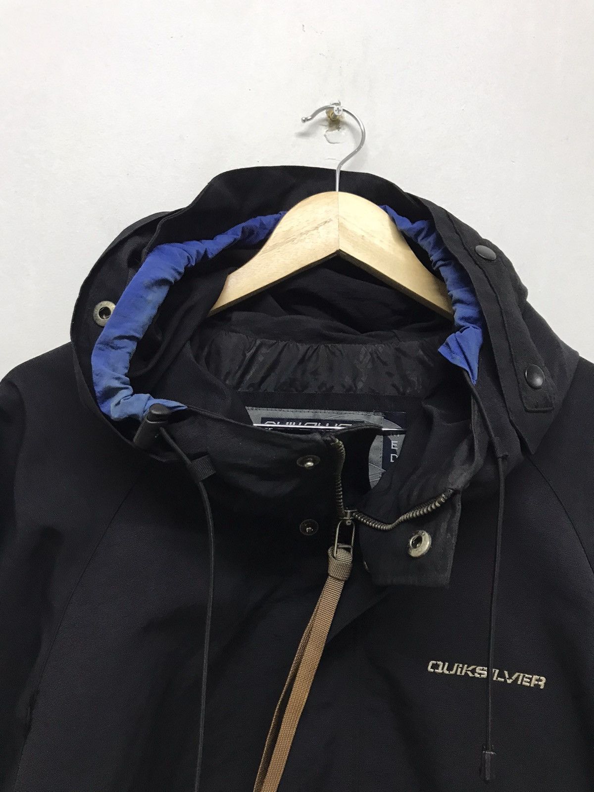 Quiksilver Vintage Quiksilver Big Logo Back Gorpcore Jacket Hoodie Size US L / EU 52-54 / 3 - 21 Thumbnail