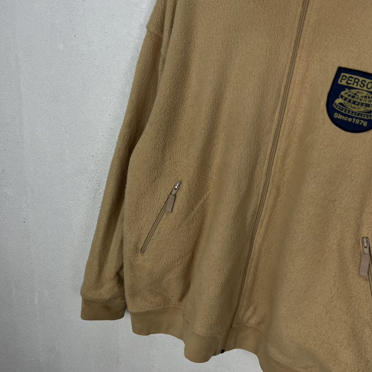 Japanese Brand VINTAGE PERSON’S JAPAN REVERSIBLE FLEECE JACKET Size US M / EU 48-50 / 2 - 4 Thumbnail