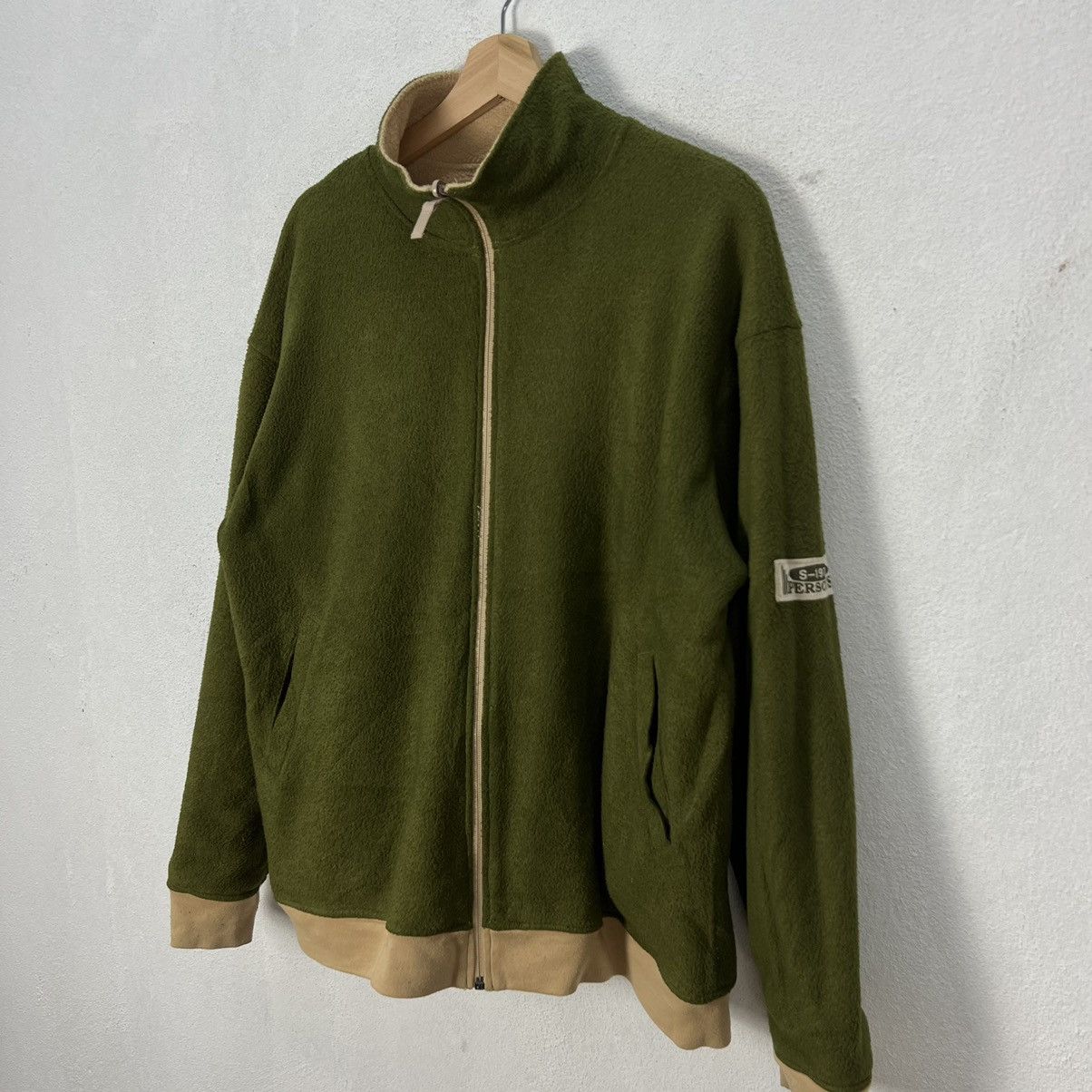 Japanese Brand VINTAGE PERSON’S JAPAN REVERSIBLE FLEECE JACKET Size US M / EU 48-50 / 2 - 9 Thumbnail