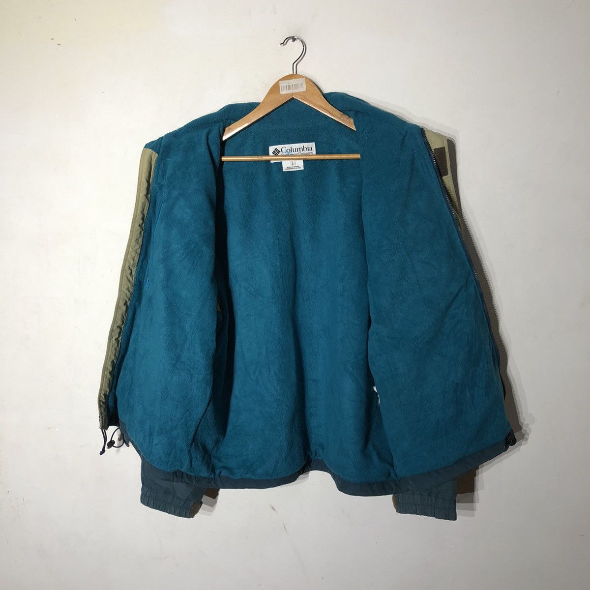 Columbia MULTI POCKET SURVIVAL JACKET COLUMBIA Size US L / EU 52-54 / 3 - 12 Thumbnail