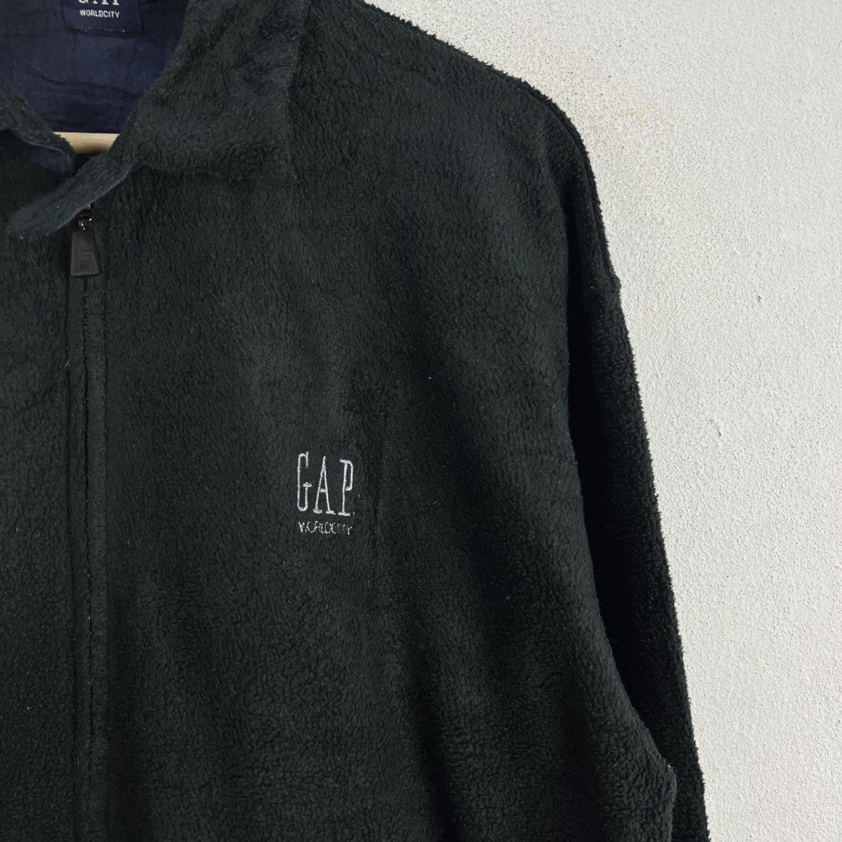 Japanese Brand VINTAGE GAP WORLD CITY ZIPPER FLEECE JACKET Size US L / EU 52-54 / 3 - 4 Thumbnail