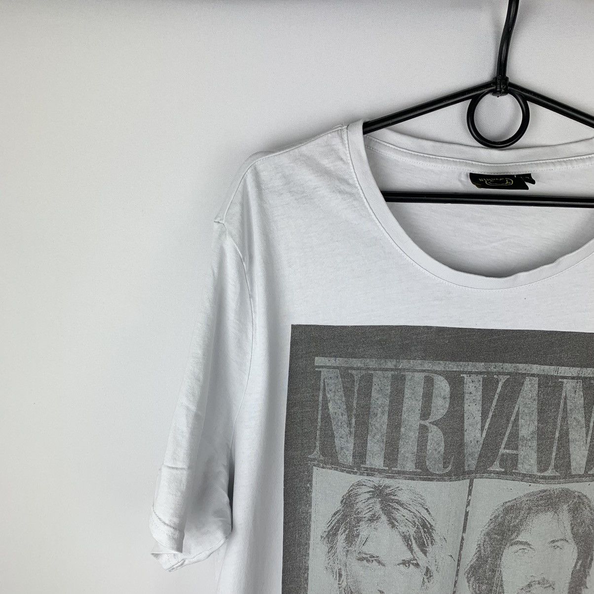 Band Tees Nirvana T-shirt Rare Vintage Band Tee Size US L / EU 52-54 / 3 - 3 Thumbnail
