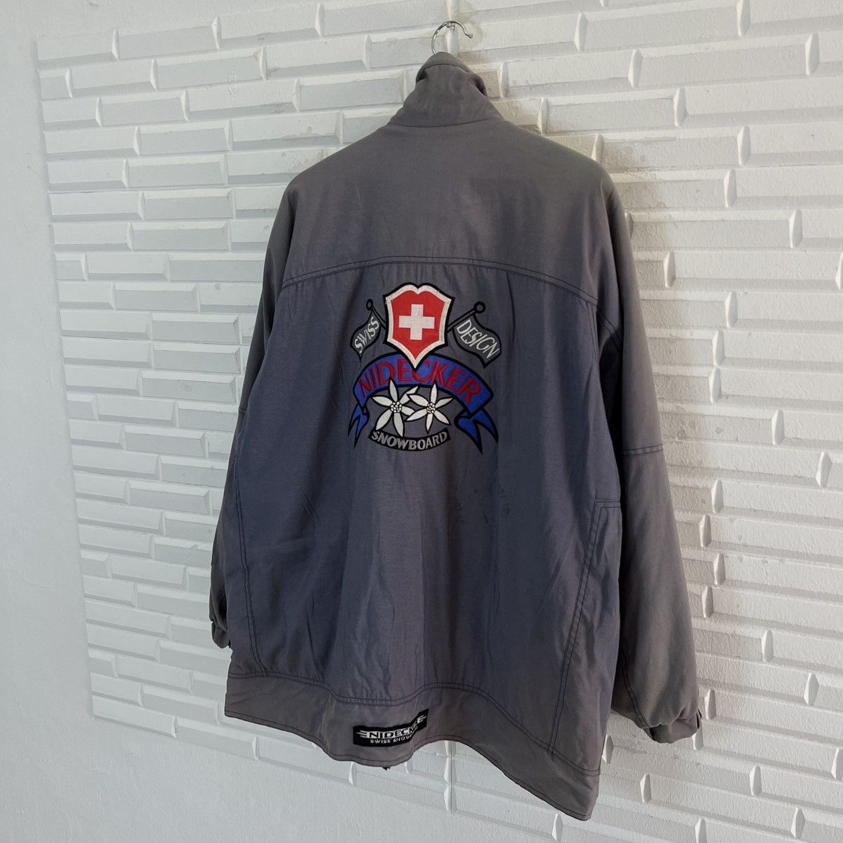 Japanese Brand VINTAGE SWISS DESIGN NIDECKER SNOWBOARD JACKET BIG LOGO Size US M / EU 48-50 / 2 - 8 Thumbnail