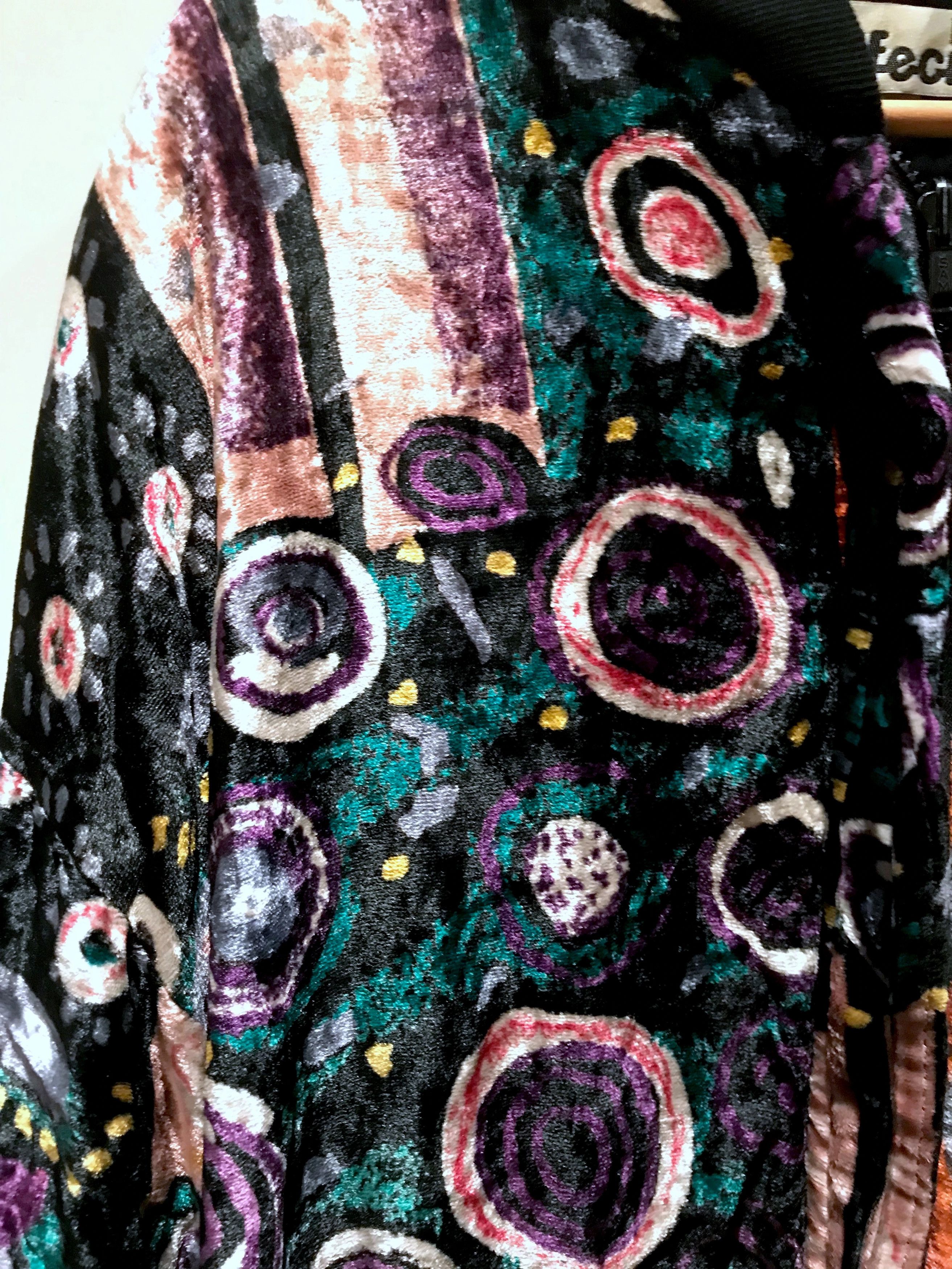 Vintage PSYCHEDELIC PRINTED VELVET MULTICOLOUR SOUVENIR JACKET Size US M / EU 48-50 / 2 - 7 Thumbnail