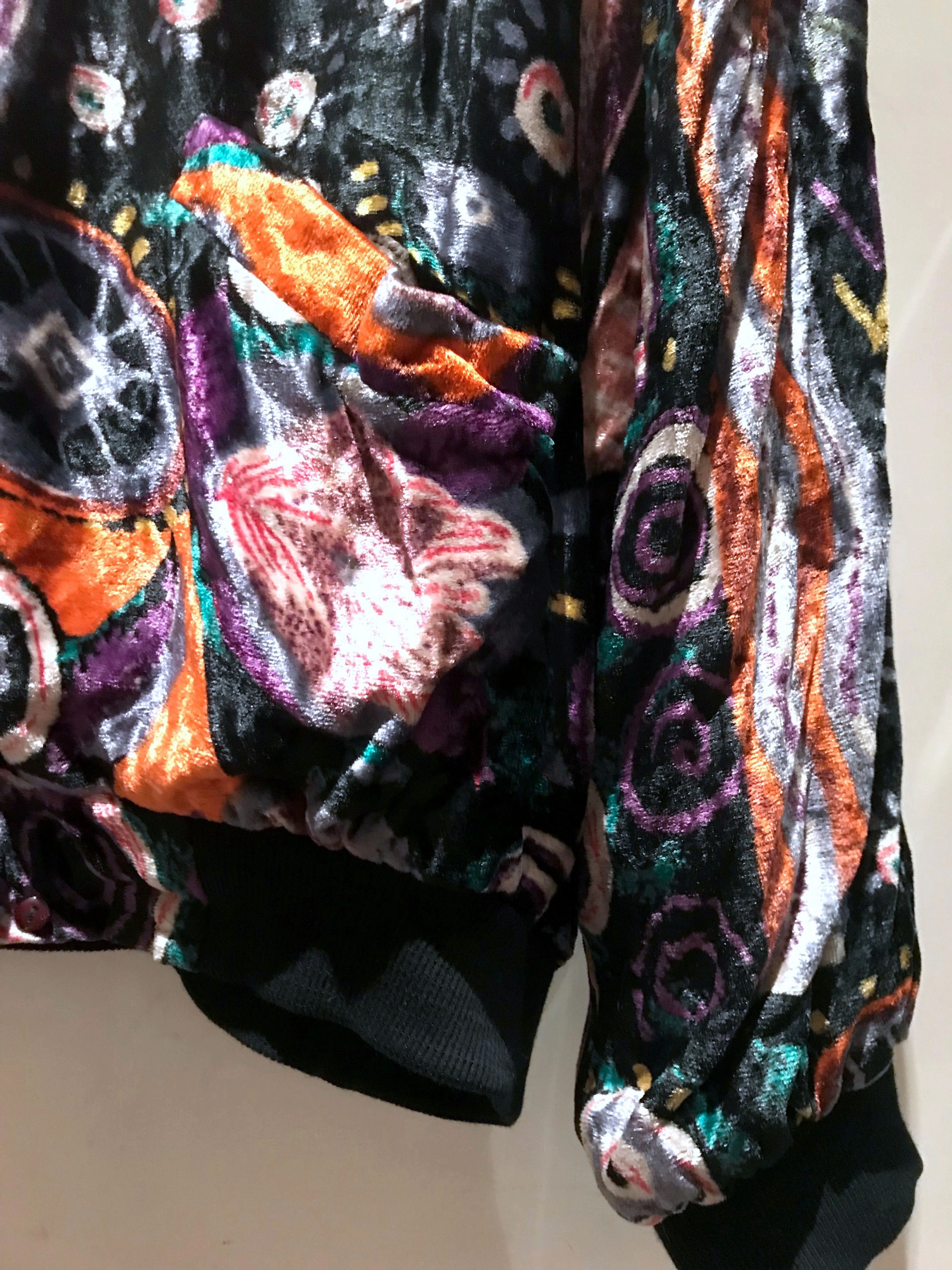 Vintage PSYCHEDELIC PRINTED VELVET MULTICOLOUR SOUVENIR JACKET Size US M / EU 48-50 / 2 - 6 Thumbnail