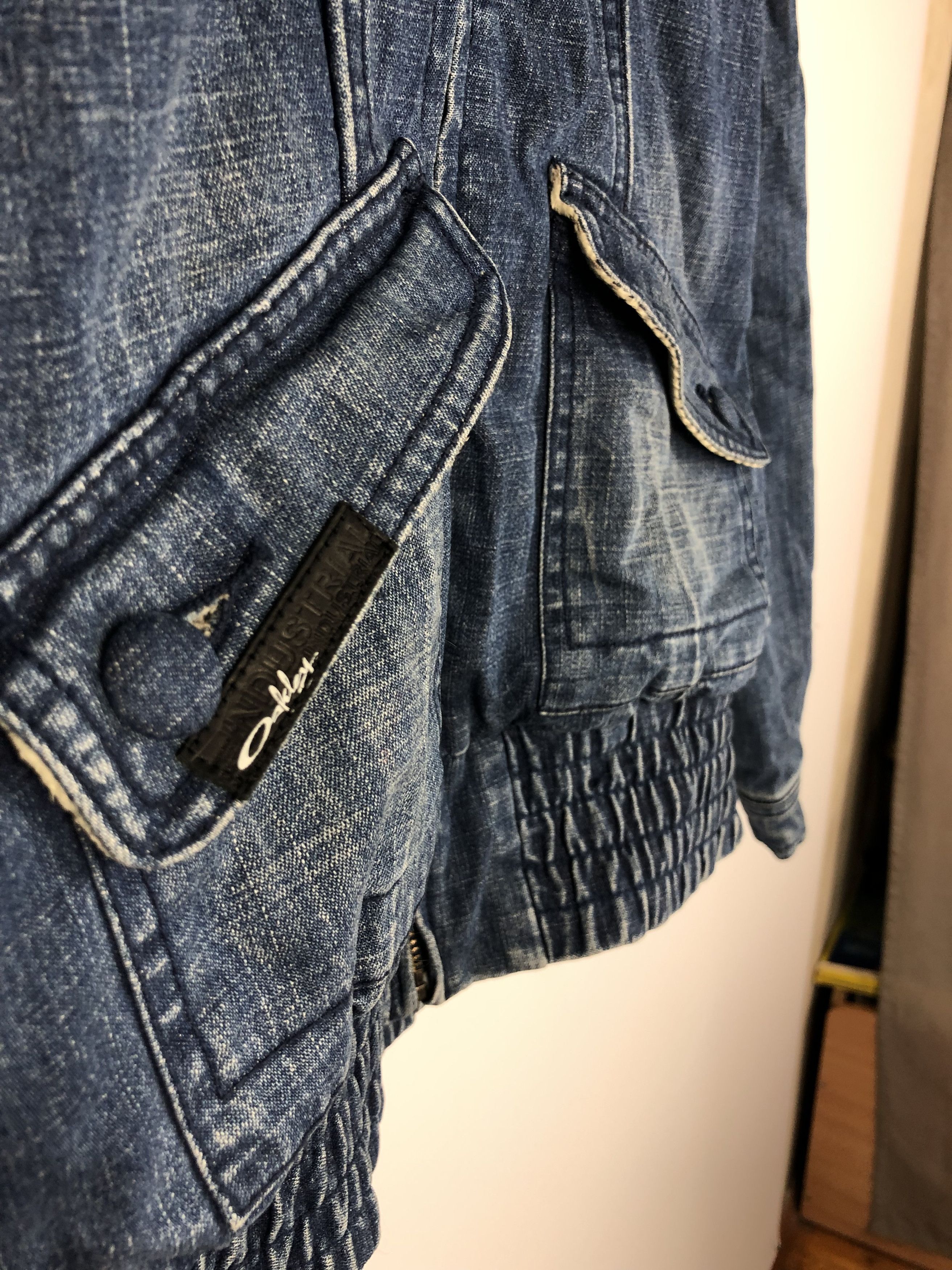 Oakley Vintage OAKLEY Denim Jacket Zip Hooded size S Blue Size US S / EU 44-46 / 1 - 4 Thumbnail