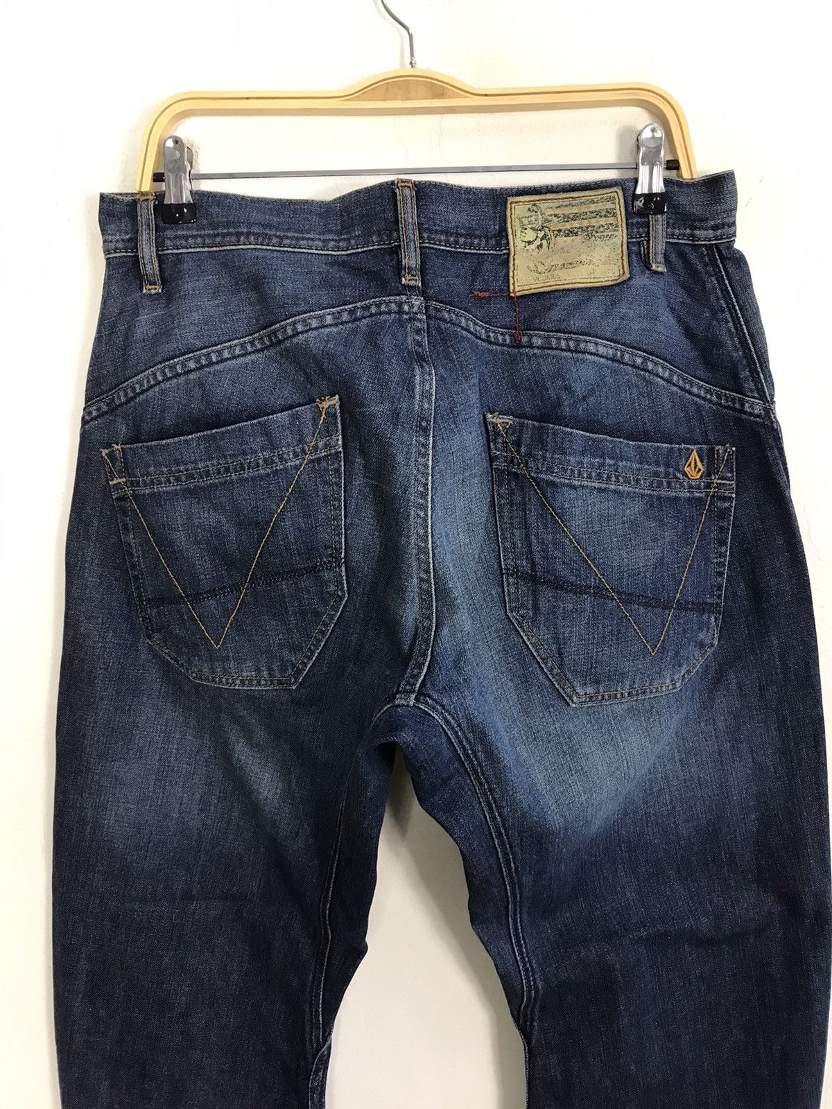 Volcom Vintage Volcom Brand Blue Colour Button Denim Jeans Size US 33 - 10 Thumbnail