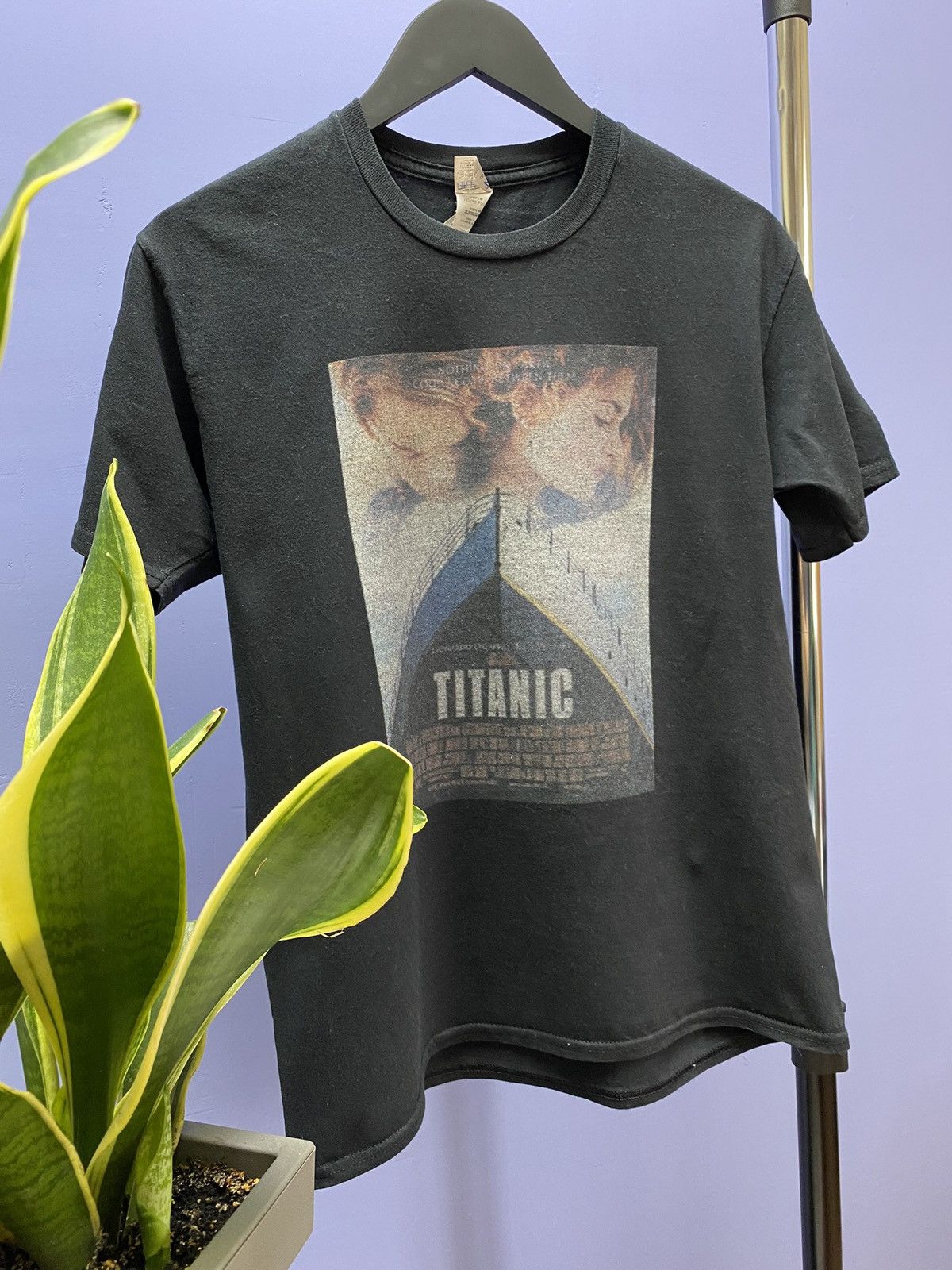 Other Titanic Movie Promo T Shirt Leonardo DiCaprio Kate Winslet Size US M / EU 48-50 / 2 - 3 Thumbnail