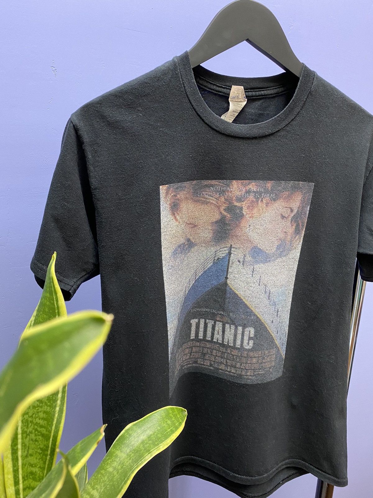 Other Titanic Movie Promo T Shirt Leonardo DiCaprio Kate Winslet Size US M / EU 48-50 / 2 - 7 Thumbnail