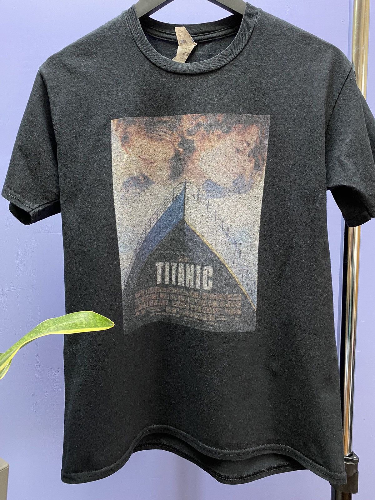 Other Titanic Movie Promo T Shirt Leonardo DiCaprio Kate Winslet Size US M / EU 48-50 / 2 - 6 Thumbnail