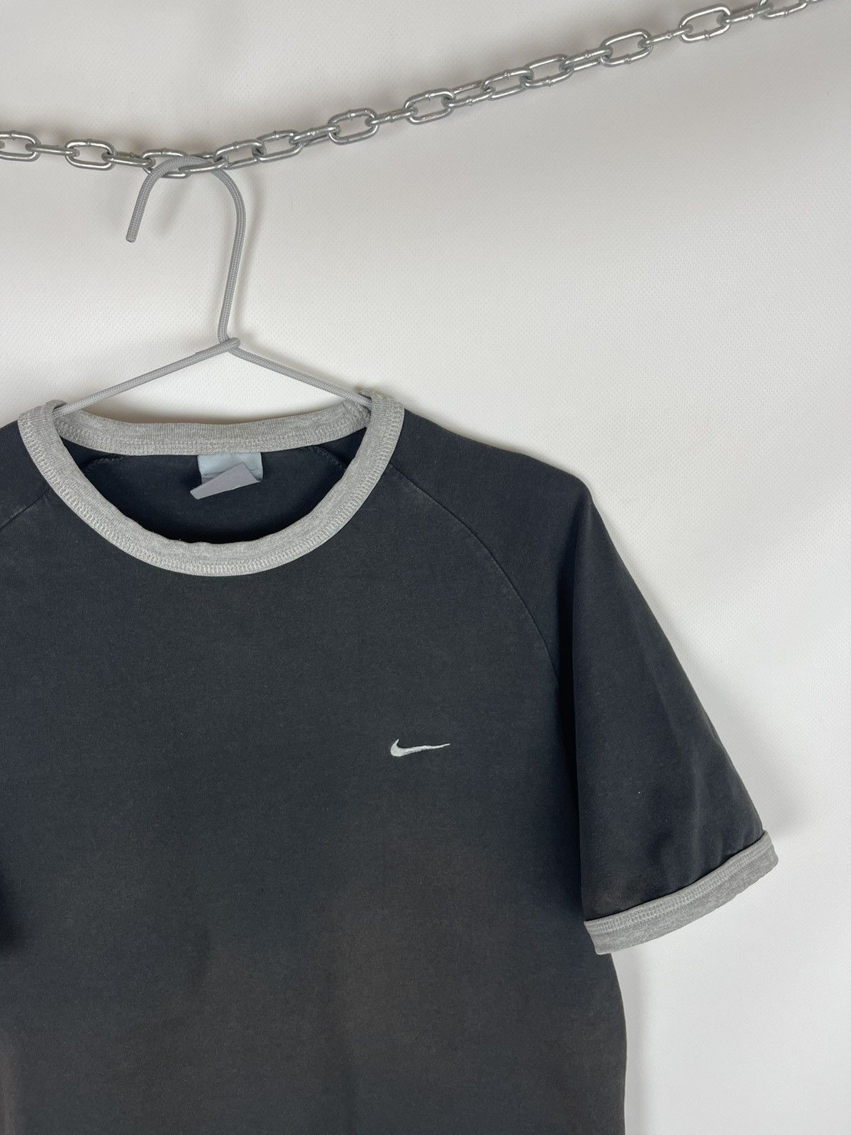 Nike Nike vintage y2k black grey stretch small logo swoosh tee Size US M / EU 48-50 / 2 - 3 Thumbnail