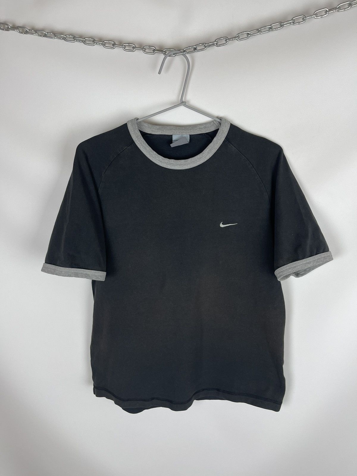 Nike Nike vintage y2k black grey stretch small logo swoosh tee Size US M / EU 48-50 / 2 - 1 Thumbnail