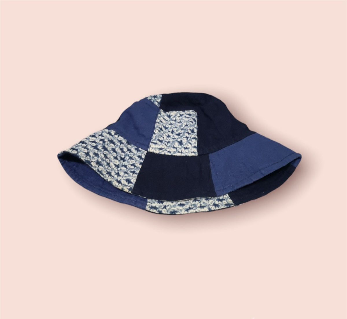 Vintage VINTAGE CUSTOM PATCHWORK BANDANA BUCKET HAT Size ONE SIZE - 1 Thumbnail
