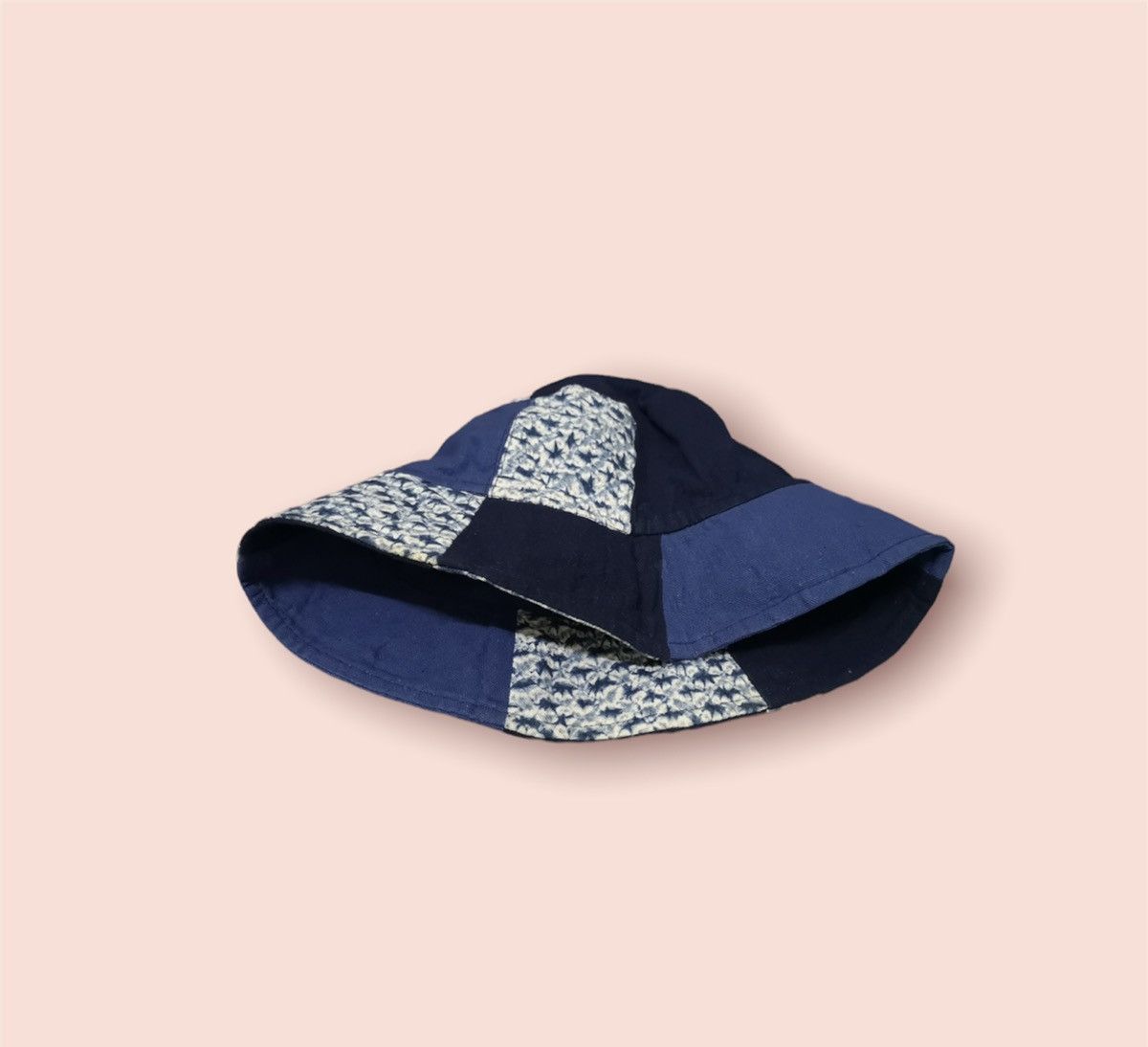 Vintage VINTAGE CUSTOM PATCHWORK BANDANA BUCKET HAT Size ONE SIZE - 2 Thumbnail