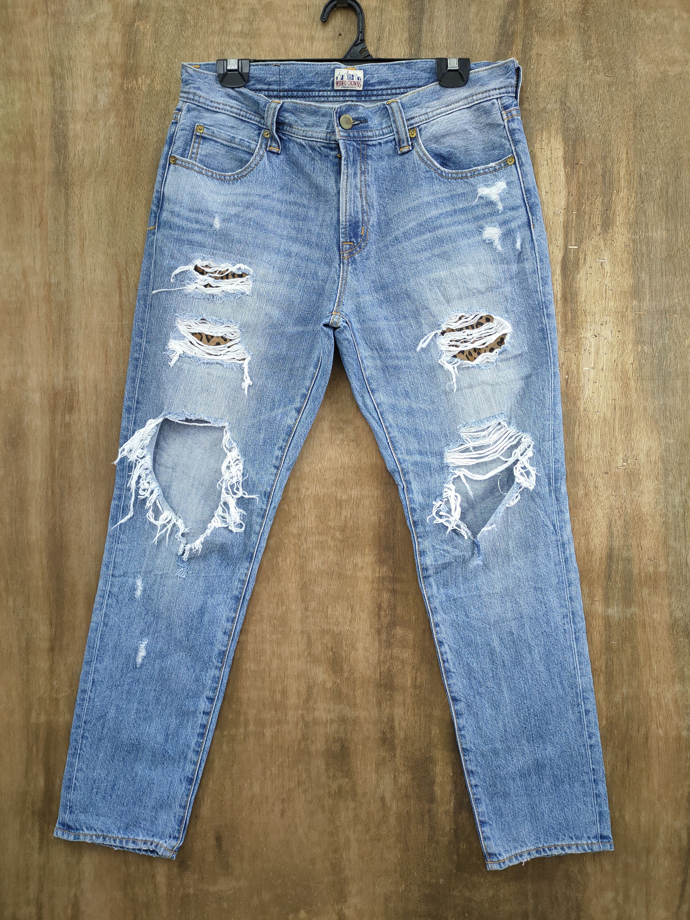 RODEO CROWNS FADED/DISTRESSED JEANS DENIM JEANS PANTS