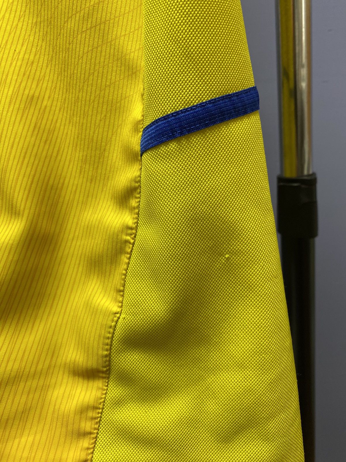 Nike Nike Leeds United Away 2002 2004 #9 Vidukq Soccer Jersey Size US XL / EU 56 / 4 - 5 Thumbnail