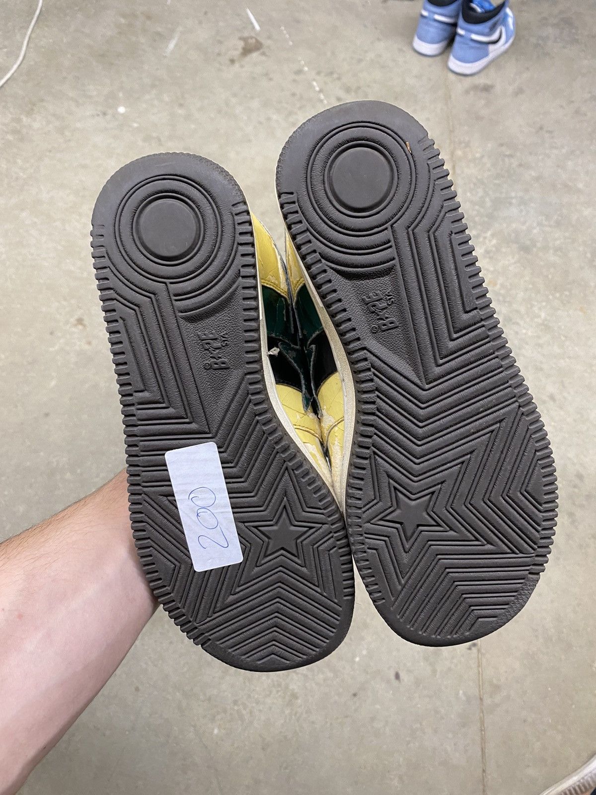 Bape × Kaws Bape kaws chomper bapesta Size US 8.5 / EU 41-42 - 5 Thumbnail