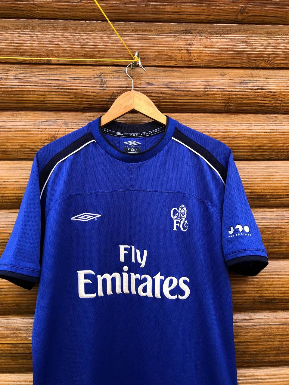 Umbro CHELSEA 2002 2003 HOME FOOTBALL SHIRT SOCCER JERSEY UMBRO Size US L / EU 52-54 / 3 - 2 Thumbnail